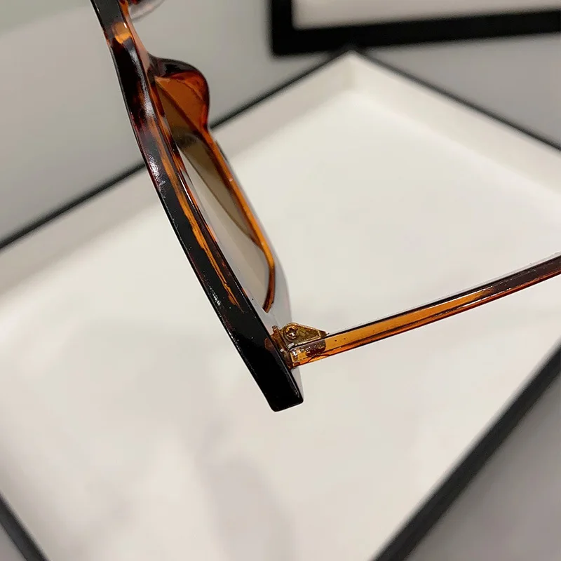 Big Frame Vintage Square Sunglasses Women Men Cat Eye Sun Glasses Eye Glasses Goggle Square Male Female Rectangle Sunglasses 