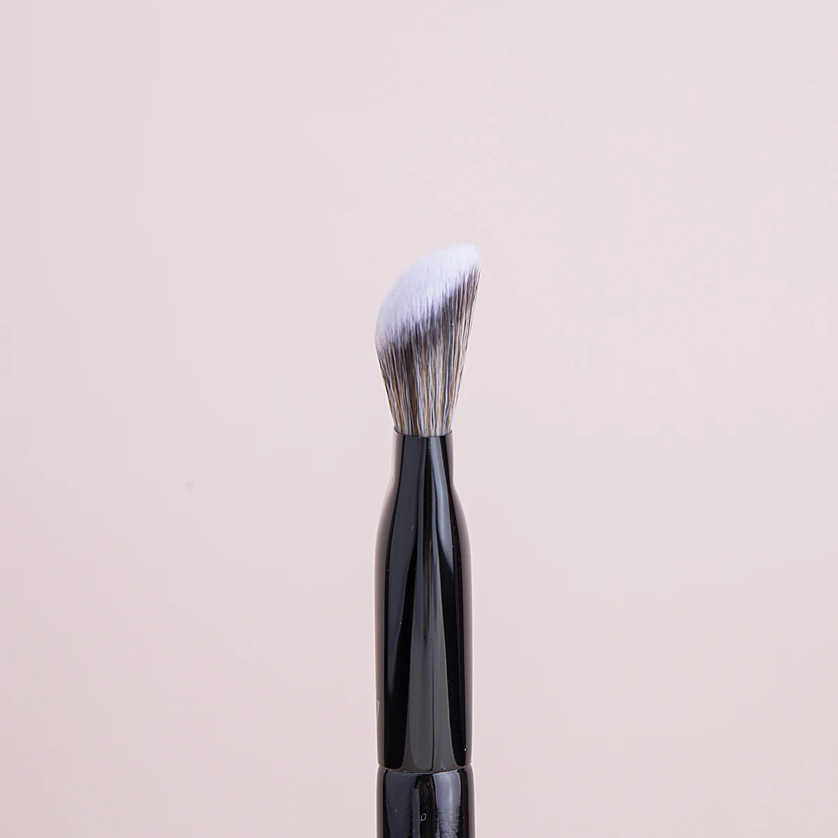 PRO 47 Foundation Brush Broom Foundation Shadow Brush Liquid Cream Blending Blush Angled Professional Makeup Brush Cosmetic Tool