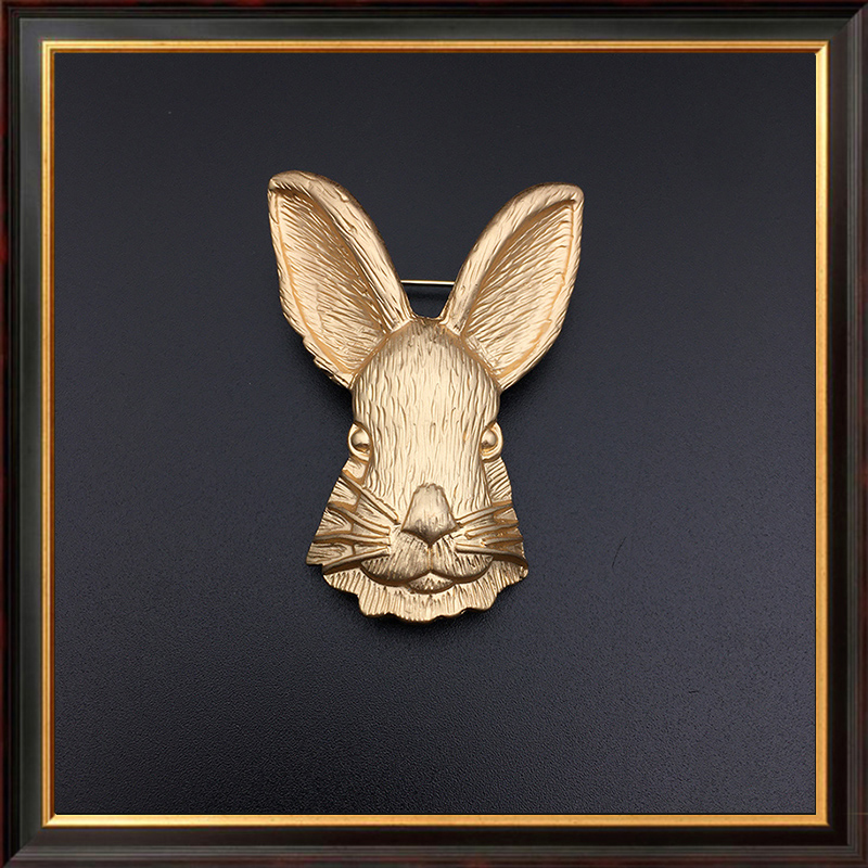 Retro Alloy Rabbit Brooch Pins Female Ins Trendy Party Coller Cute Sweater Brooches Accessories