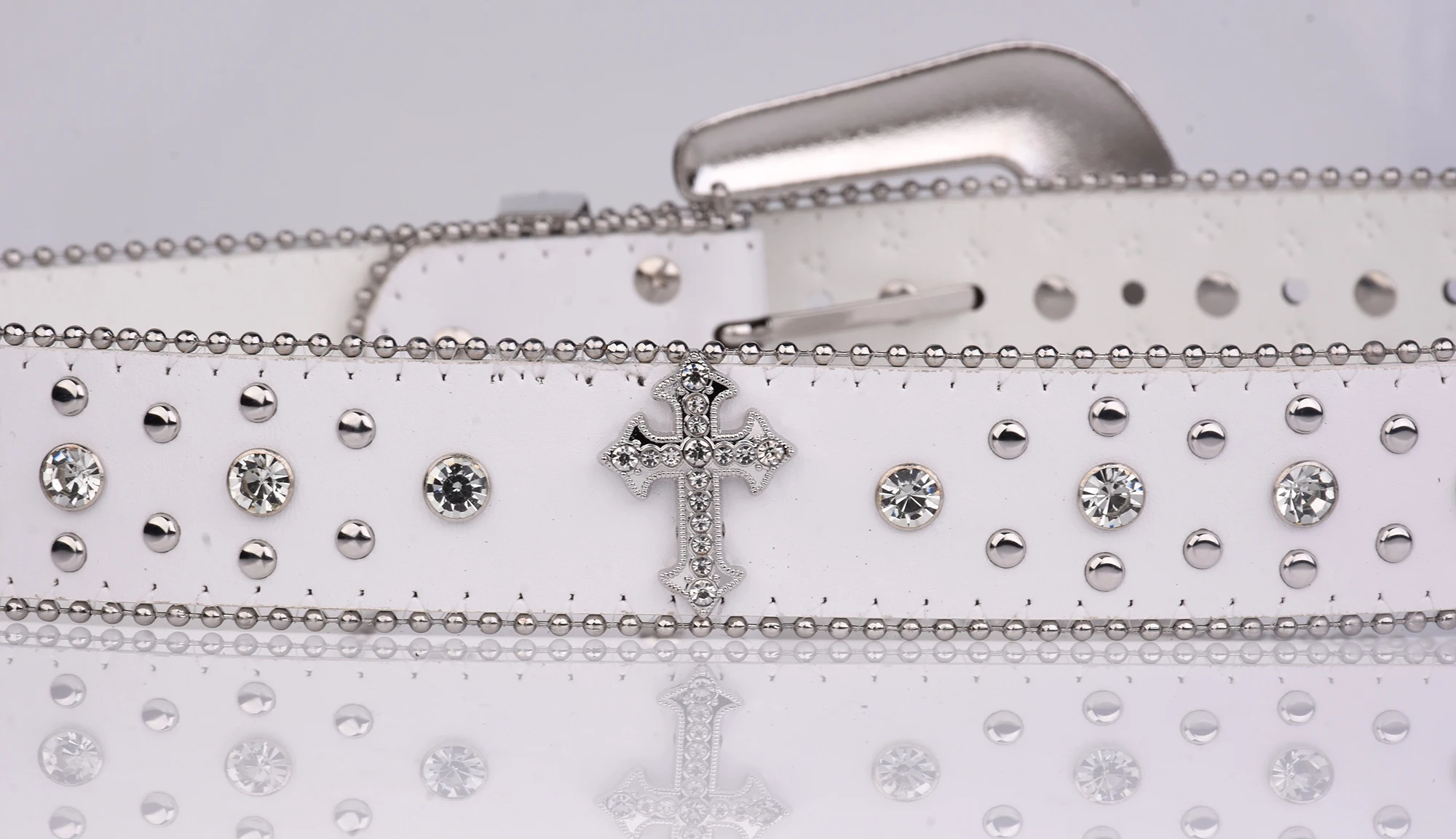 Punk Rhinestone White Belt Female Male Fashion Western Jeans Female Jeans Jewelry Fashion Design Y2K Jeans Belt
