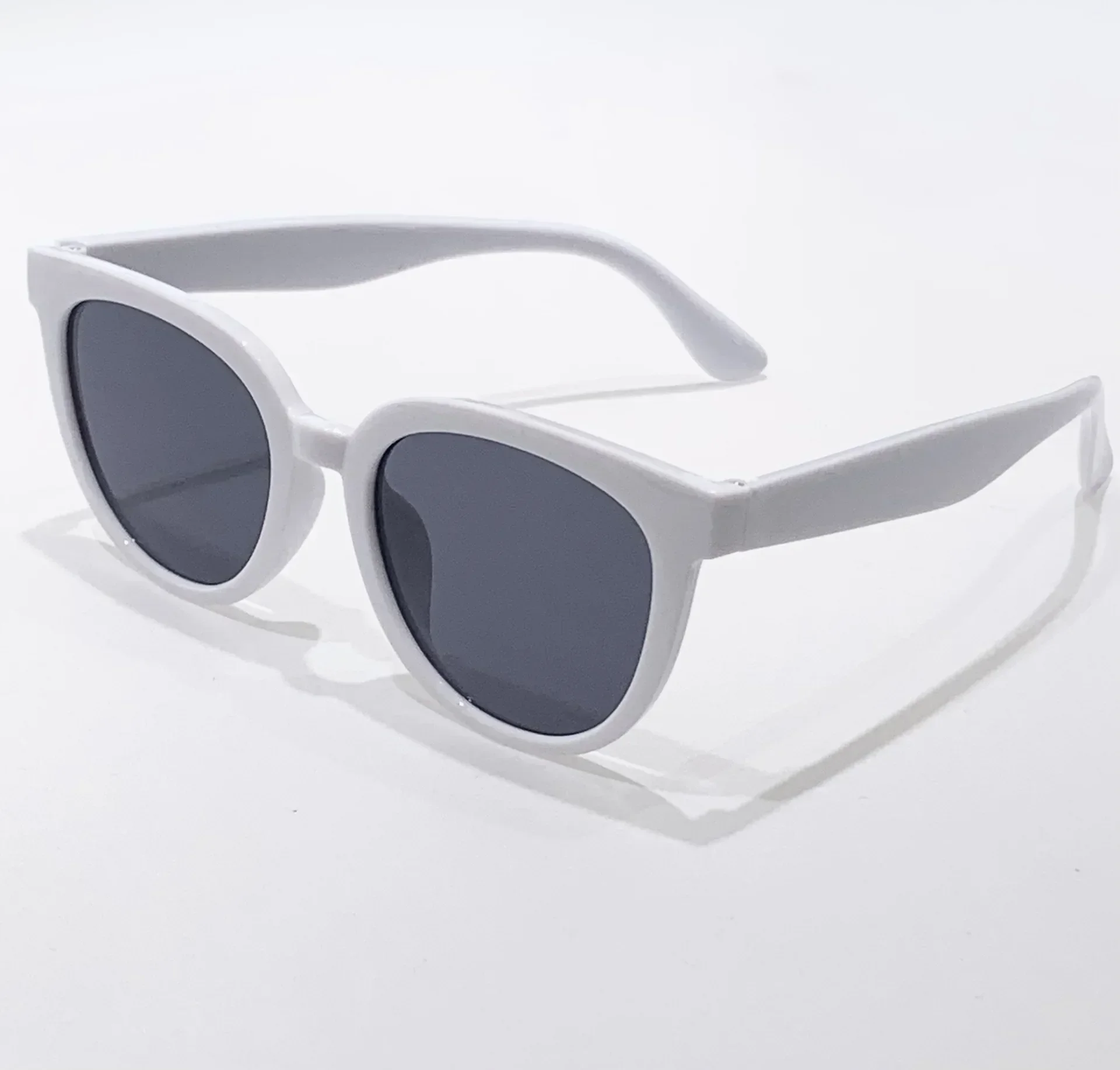 Personalized Korean High-end Sunglasses for Women Luxury Travel Round Frame Sunglasses Outdoor Sunscreen UV Protection Eyewear
