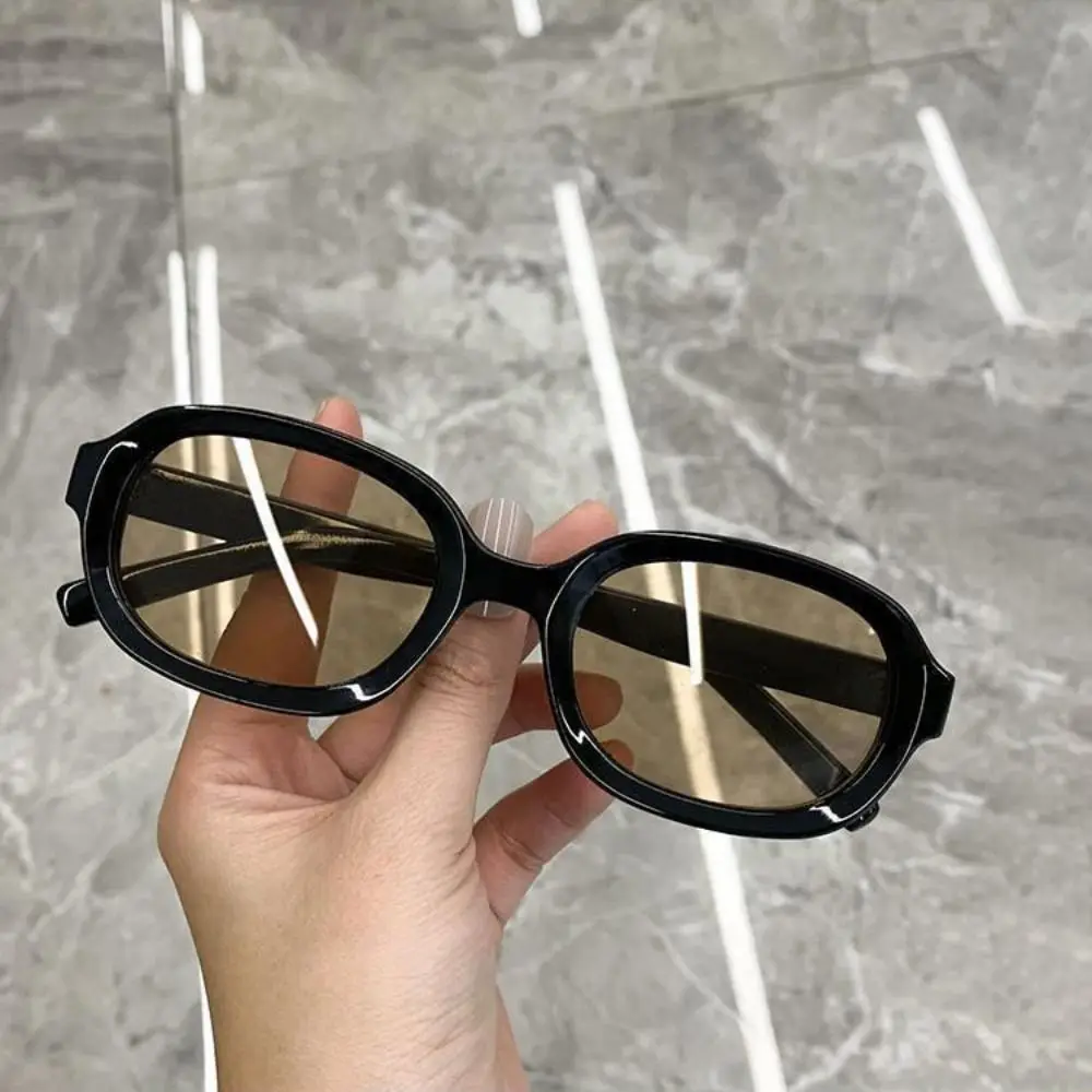 Korean Travel Retro Sunglasses UV400 Protection Eyewear Driving Glasses Sun-Protective Black Shades Glasses for Women Man