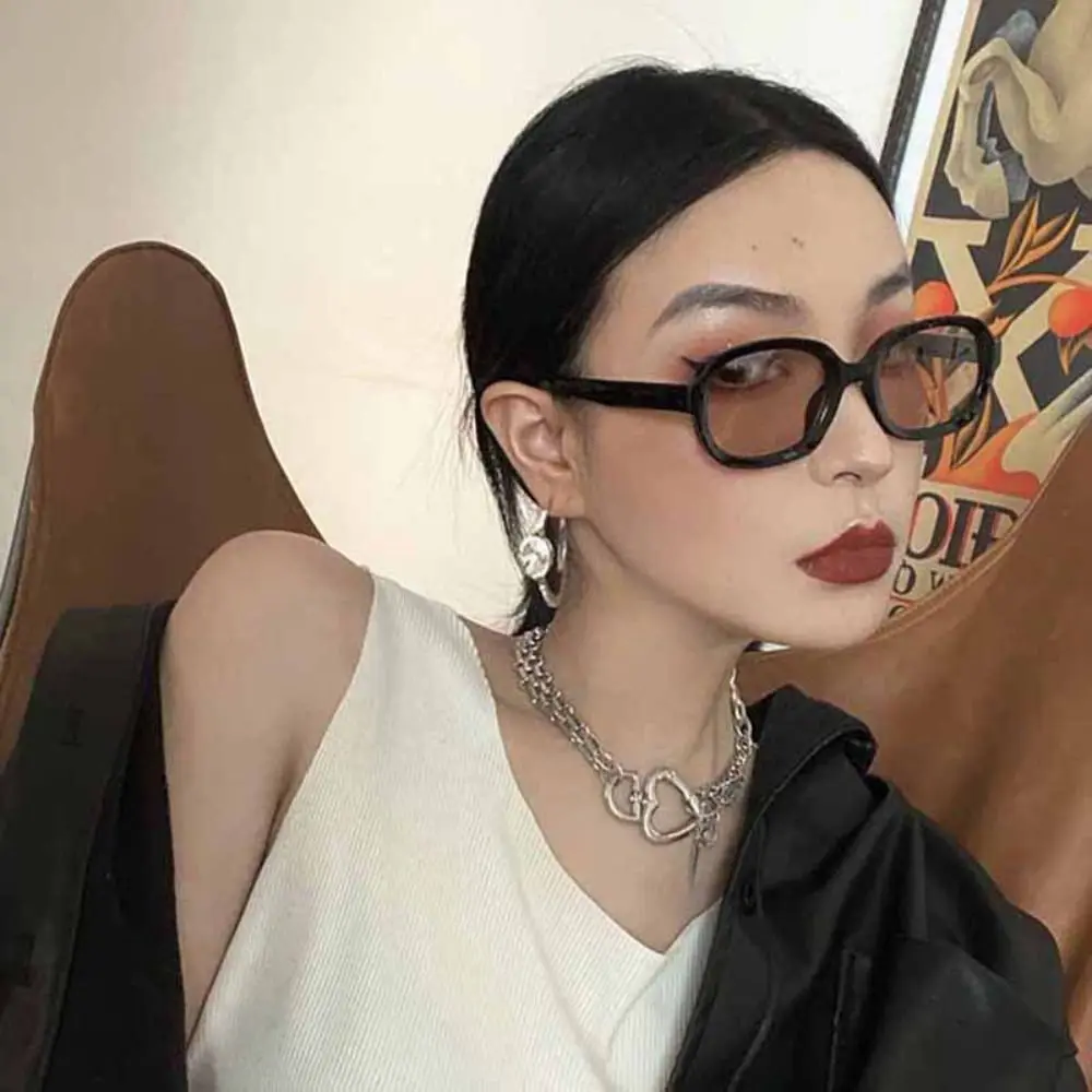 Korean Travel Retro Sunglasses UV400 Protection Eyewear Driving Glasses Sun-Protective Black Shades Glasses for Women Man