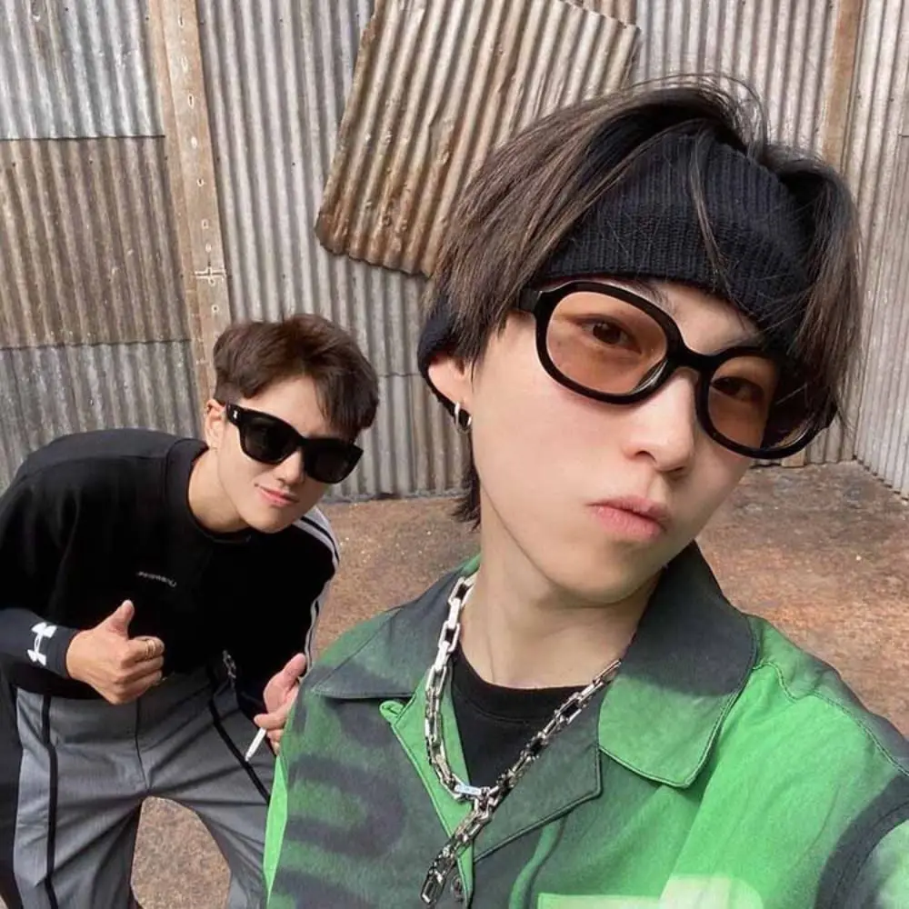 Korean Travel Retro Sunglasses UV400 Protection Eyewear Driving Glasses Sun-Protective Black Shades Glasses for Women Man