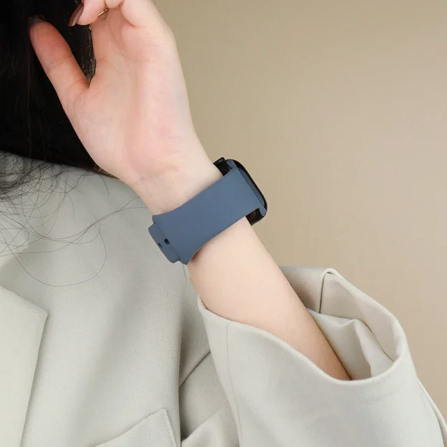 Silicone Band For Apple Watch strap 44mm 45mm 40mm 41mm 42-38mm 45 mm sport bracelet iwatch series 8 7 6 5 4 3 SE 9 Ultra 2 49mm