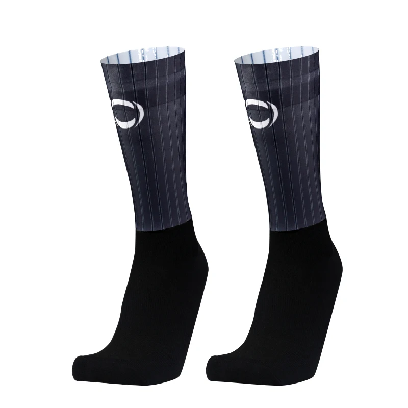 2026 New Seamless Socks Pro Anti Aero Bike Team Slip Road Ride Socks Outdoor Racing Cycling Socks