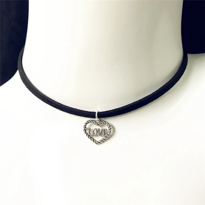 90's Inspired Gothic Lolita Punk Choker Necklace Black Velvet Suede Steampunk Torques Jewelry Statement Colar Christmas Gift
