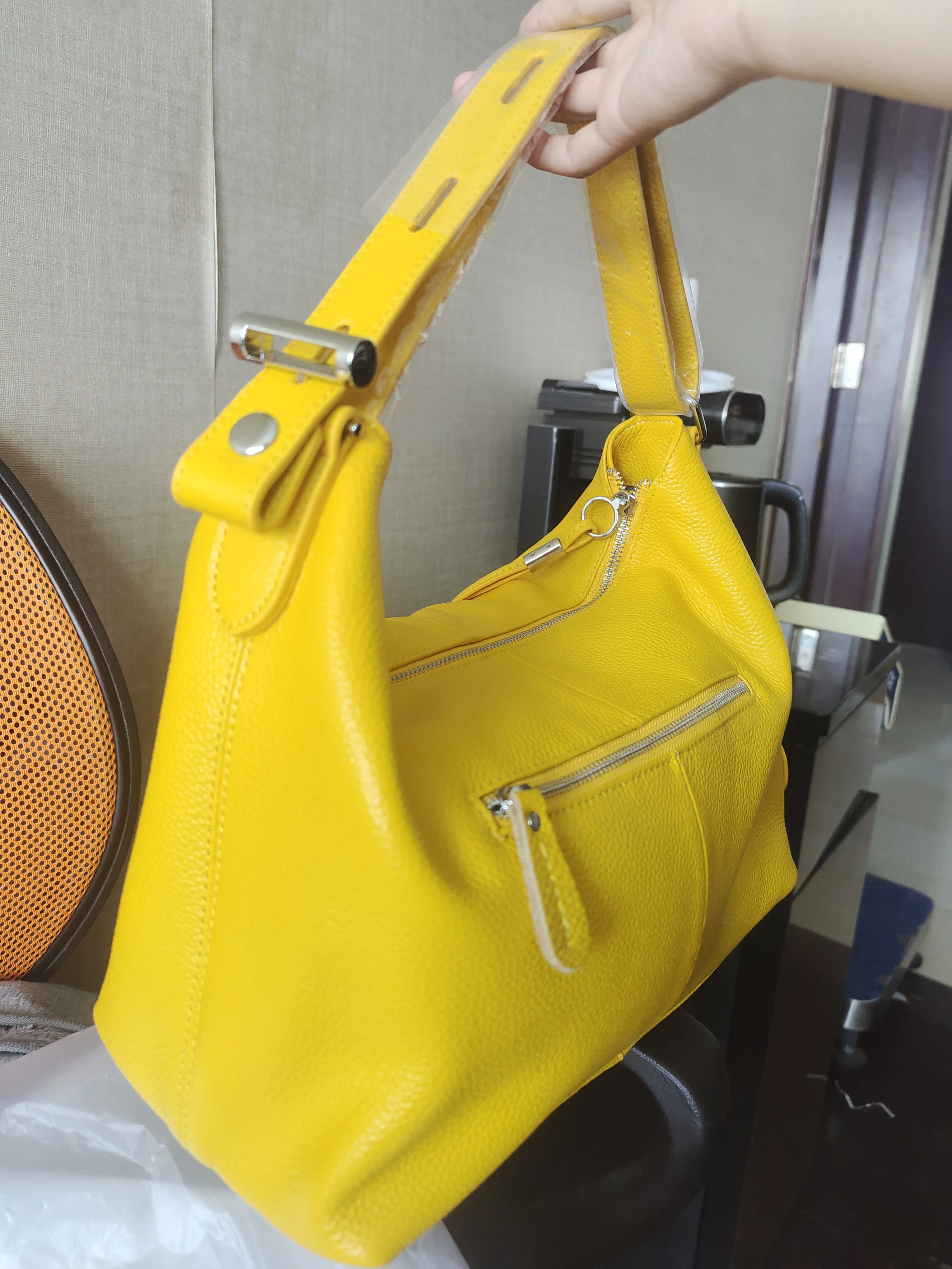 Zency 100% Genuine Leather Women Hobo Bag White Lady Tassel Shoulder Bags Classic Red Handbag Crossbody Purse 2024 Trendy