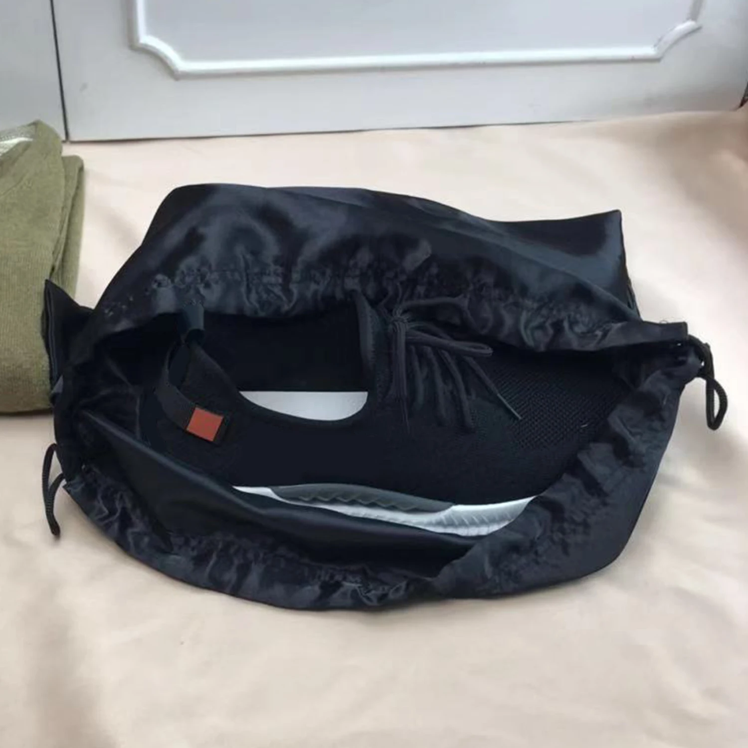 Black High Quality Smooth Storage Bag Dust Bag Bundle Drawstring Bag Environmental Protection Storage Bag Silk Satin Cloth