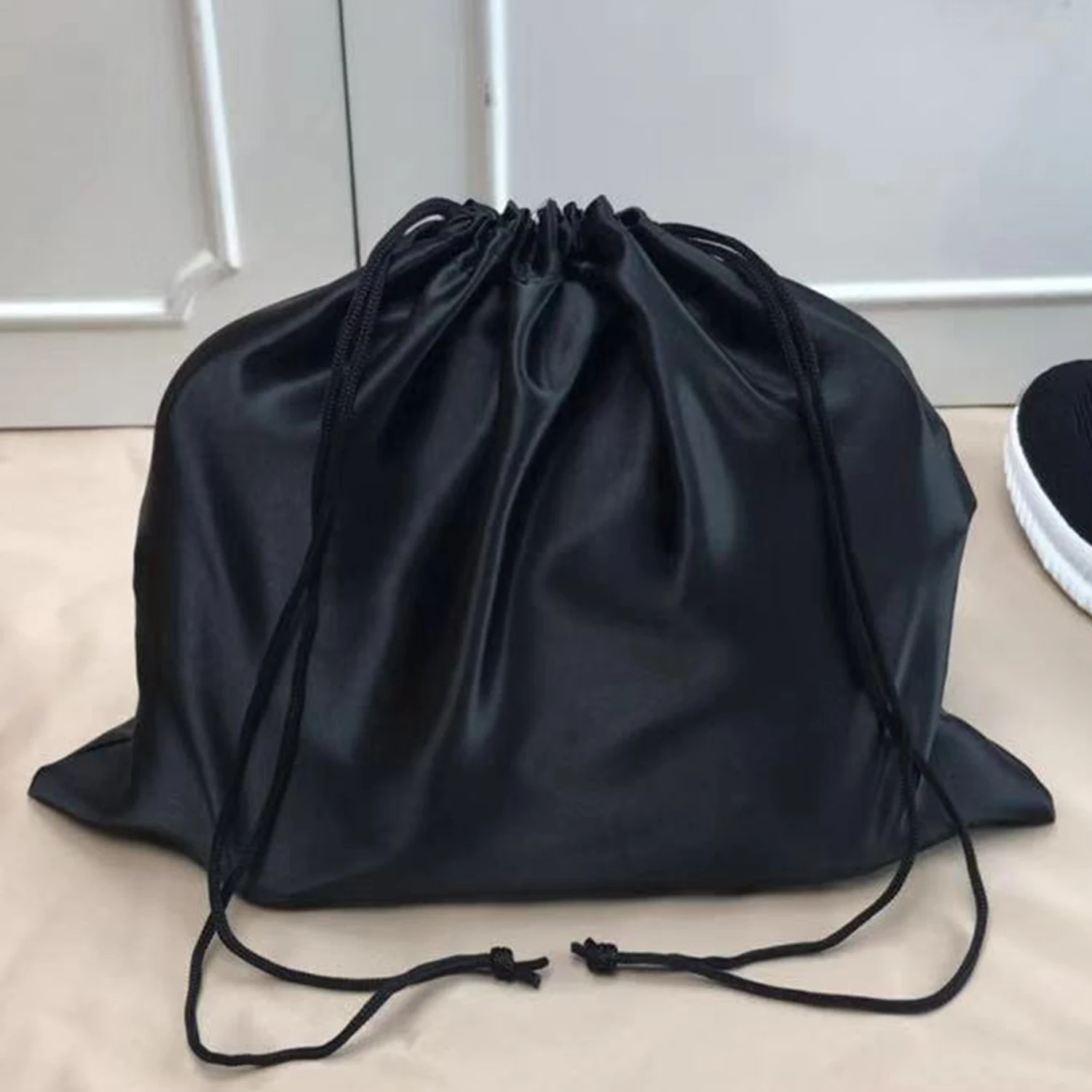 Black High Quality Smooth Storage Bag Dust Bag Bundle Drawstring Bag Environmental Protection Storage Bag Silk Satin Cloth