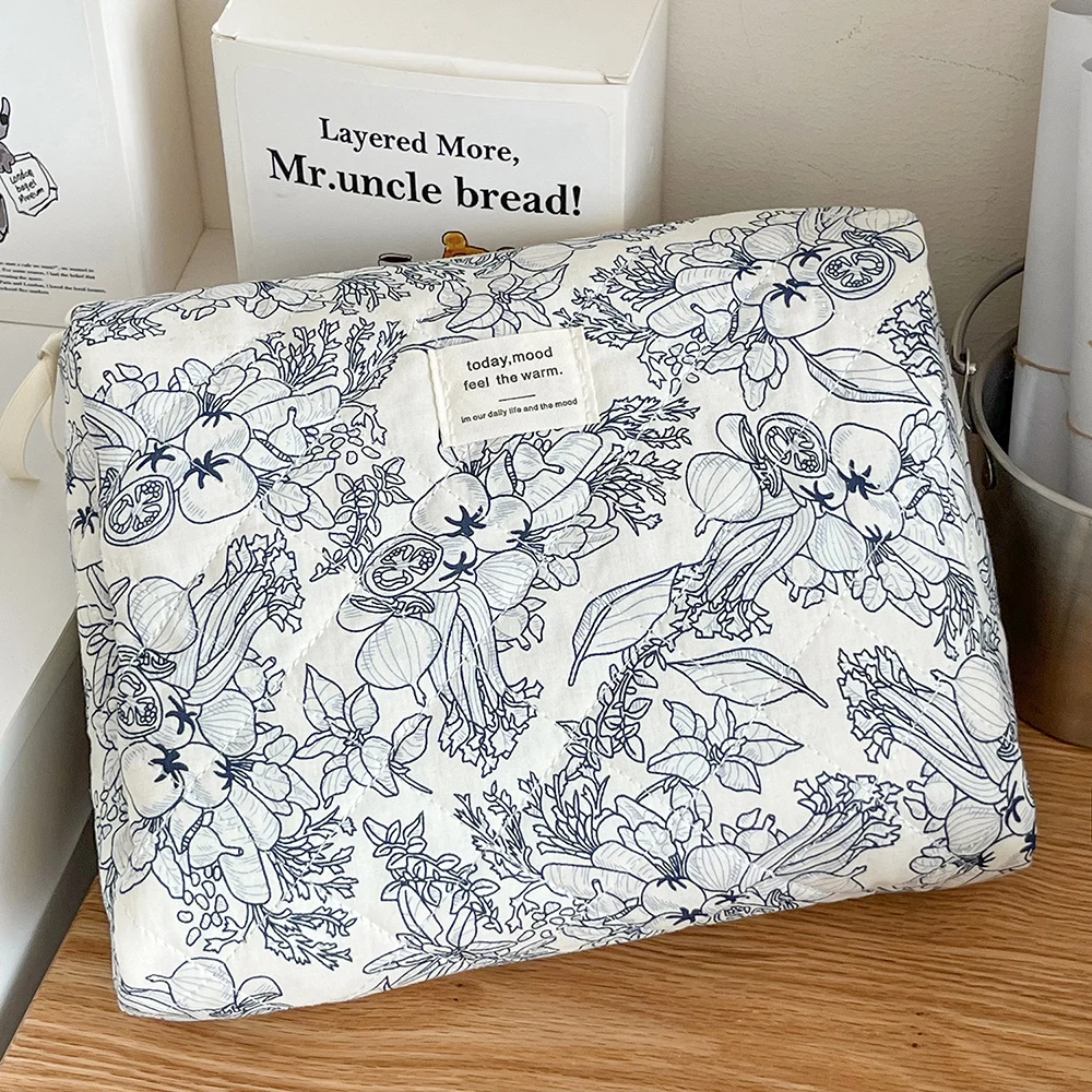 Wholesale Vintage Flower Women Cosmetic Bag Portable Zipper Makeup Travel Organizer Female Handbag Toiletry Quilting Pouch