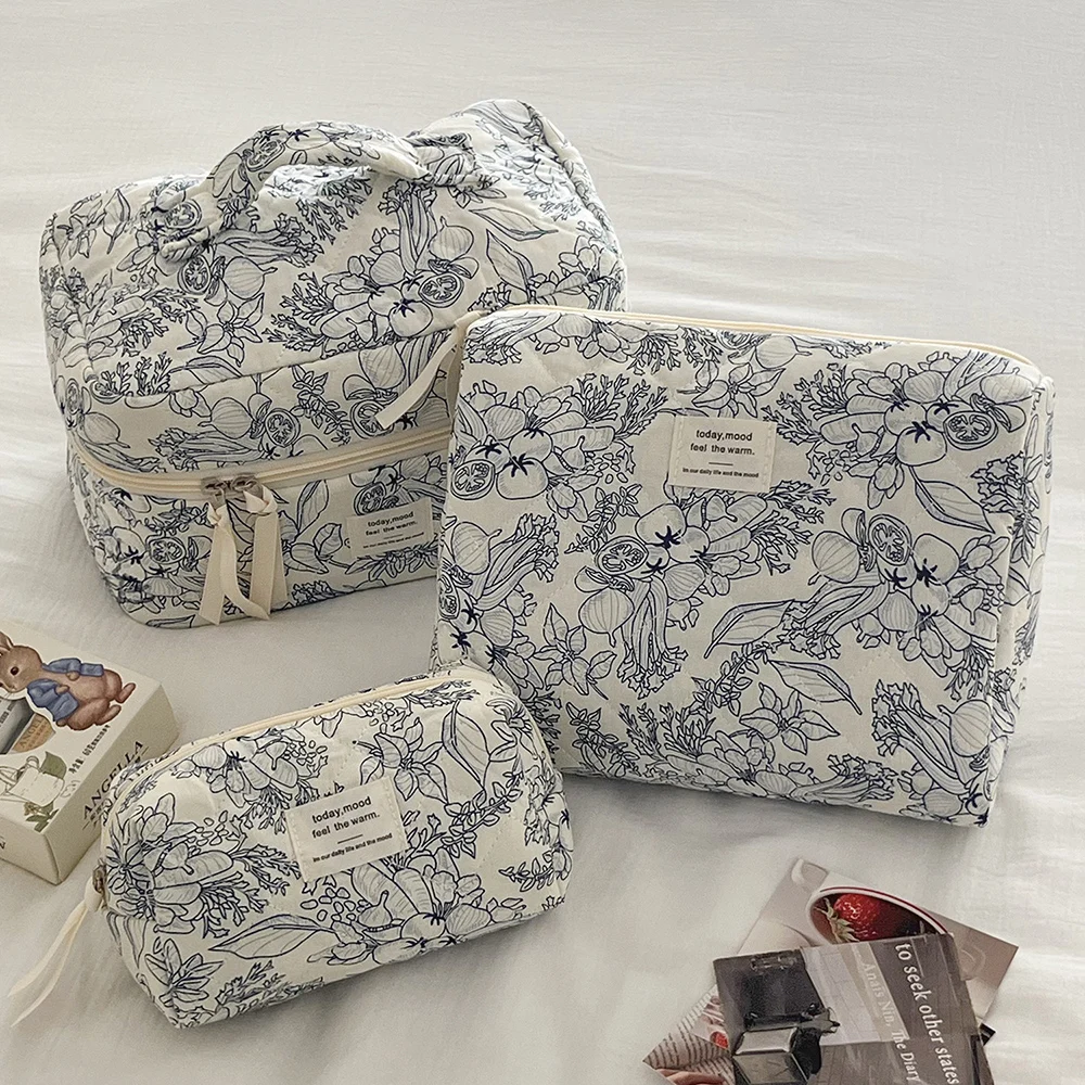 Wholesale Vintage Flower Women Cosmetic Bag Portable Zipper Makeup Travel Organizer Female Handbag Toiletry Quilting Pouch