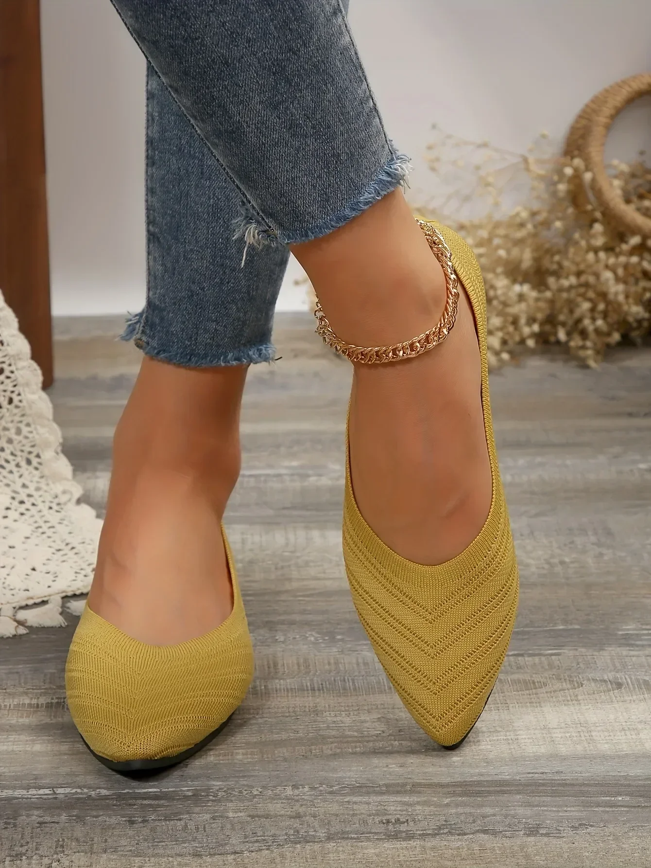 Women's Pointed Toe Flat Shoes Solid Color Knitted Slip on Shoes Casual Breathable Ballet Flats Women Flat Shoes Loafers Women