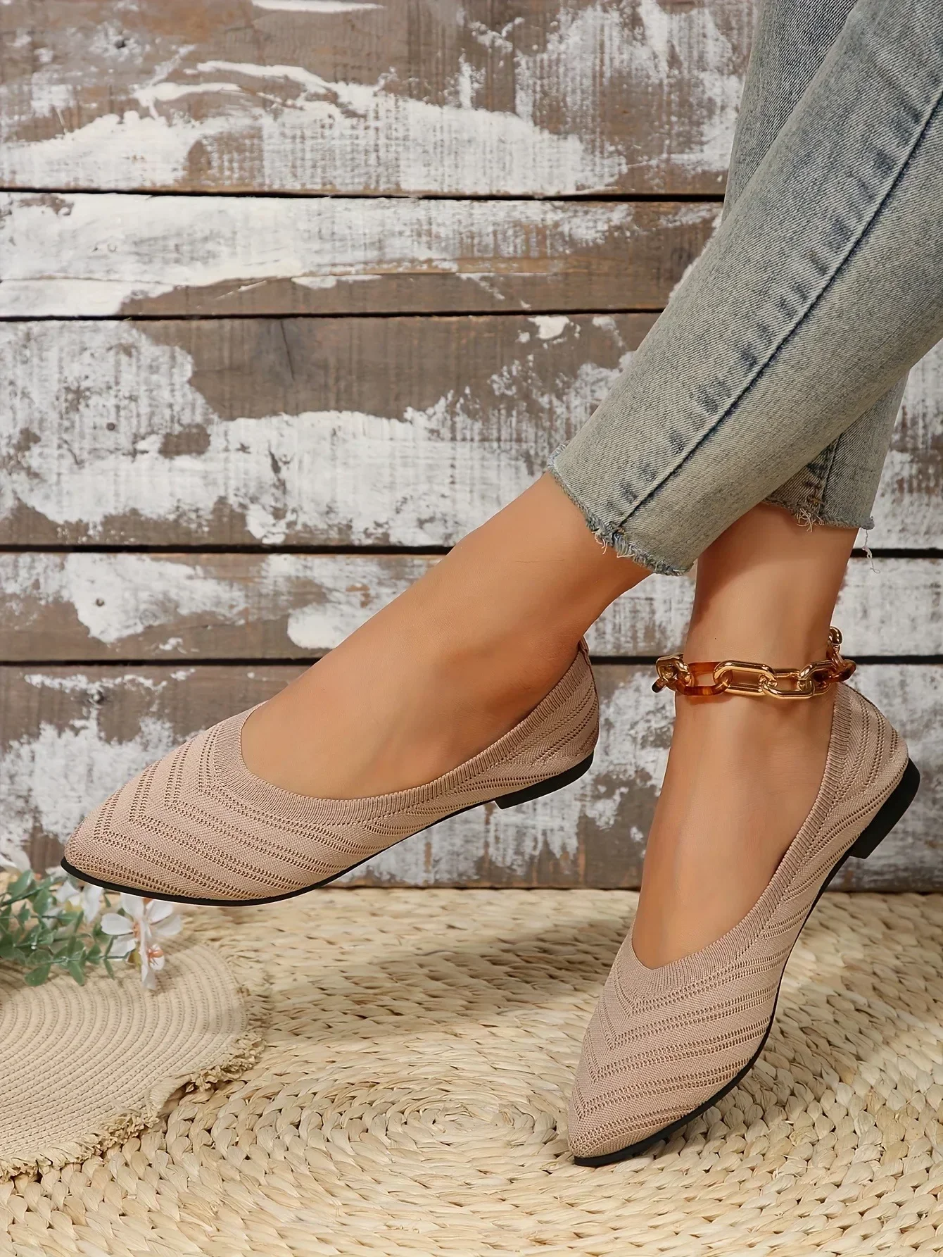 Women's Pointed Toe Flat Shoes Solid Color Knitted Slip on Shoes Casual Breathable Ballet Flats Women Flat Shoes Loafers Women