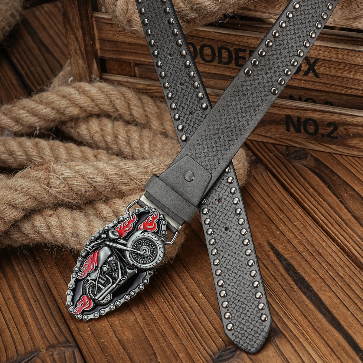 A Men's and Women's Casual Retro Belt Western Style! PU Leather Belt with Metal Buckle, Suitable for Daily Work Wear
