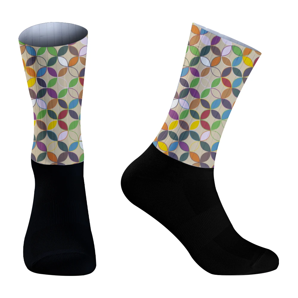 2026 New Seamless Aero Socks Summer Slip Breathable Cycling Socks Men Women Road Bike