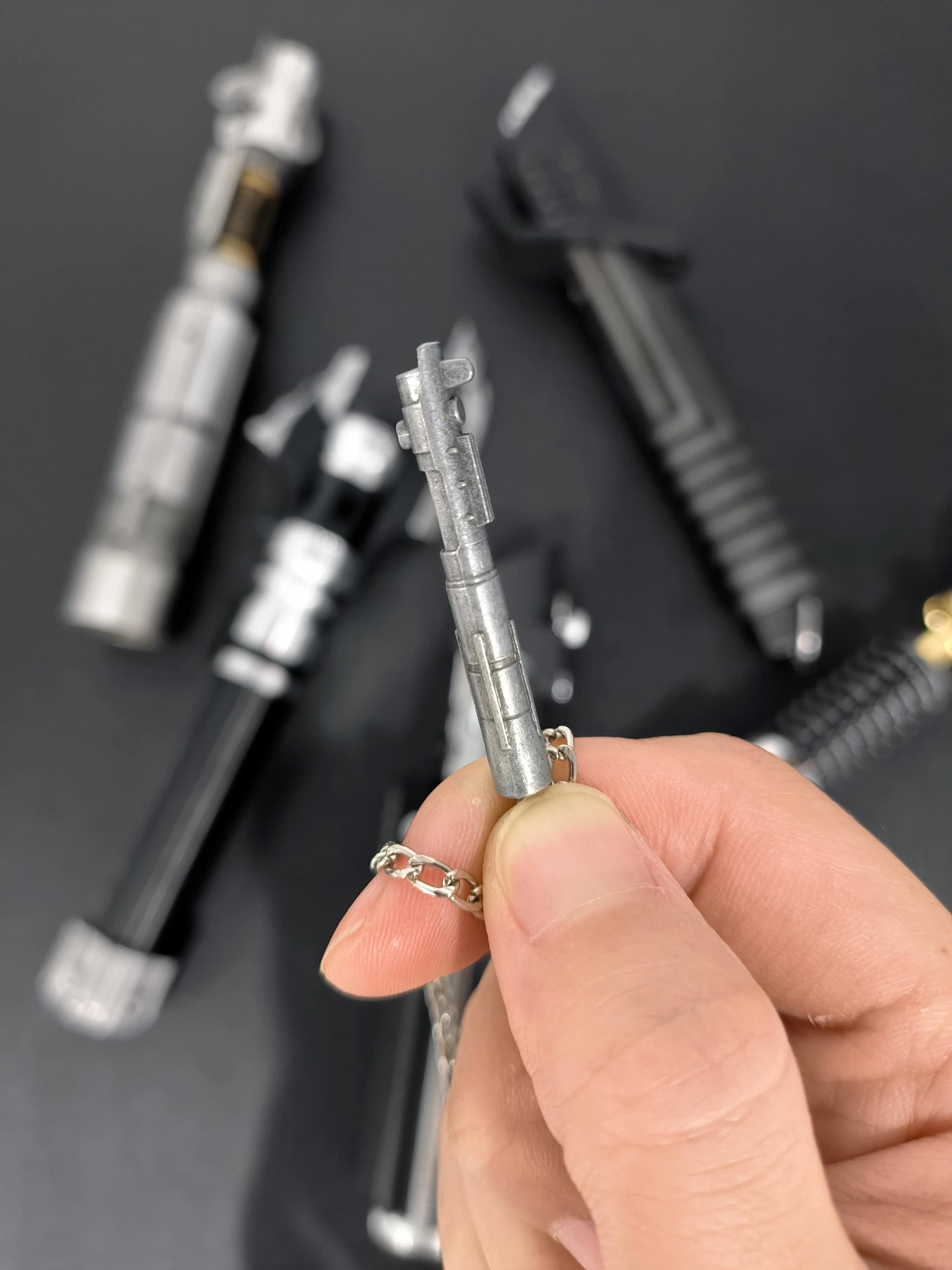 TXQSABER Mini Replica Kenobi Saber Metal Material Necklace Cosplay Accessories Ornament Jedi Collection Toys-Luke Skywalker