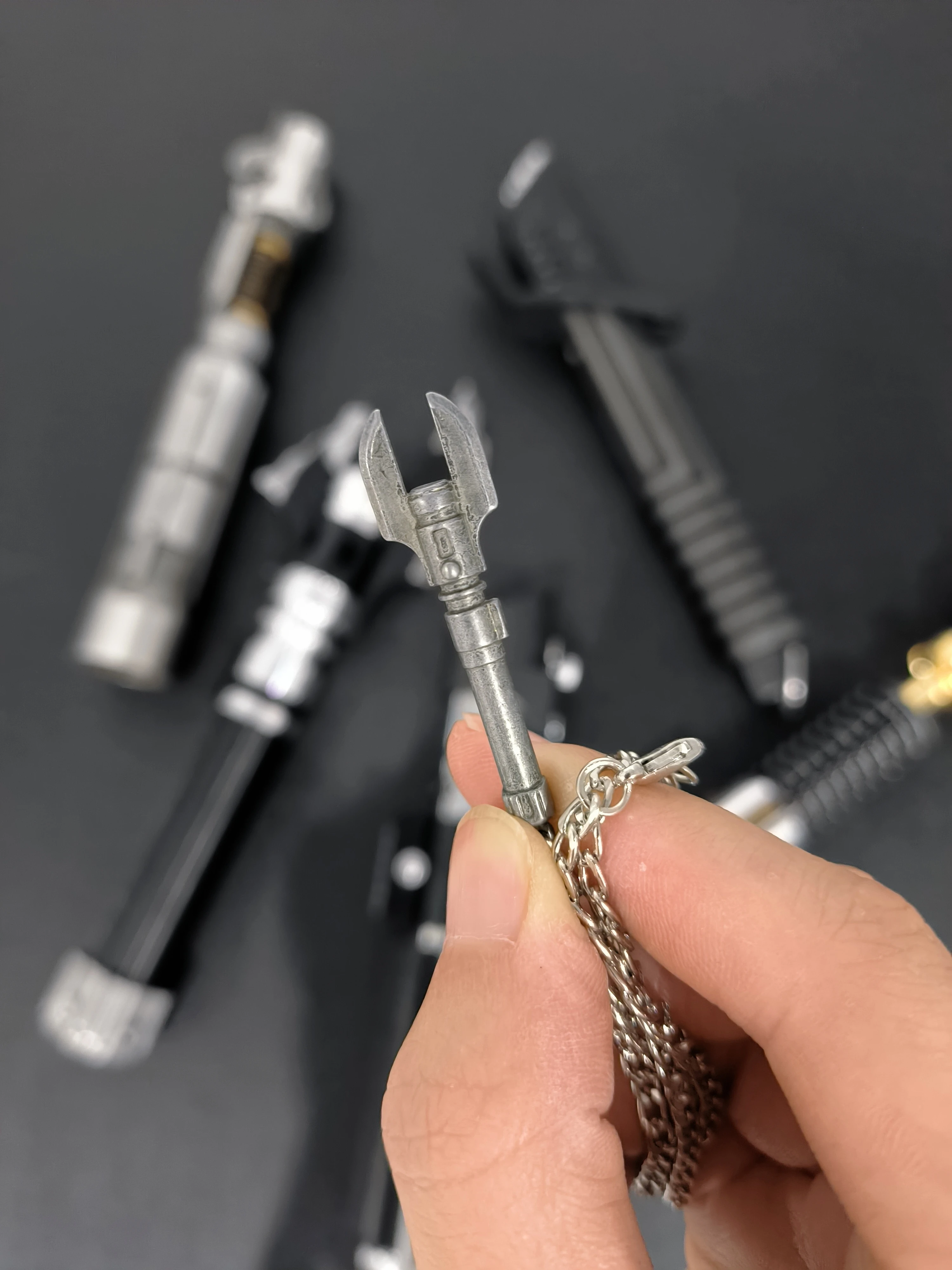 TXQSABER Mini Replica Kenobi Saber Metal Material Necklace Cosplay Accessories Ornament Jedi Collection Toys-Luke Skywalker