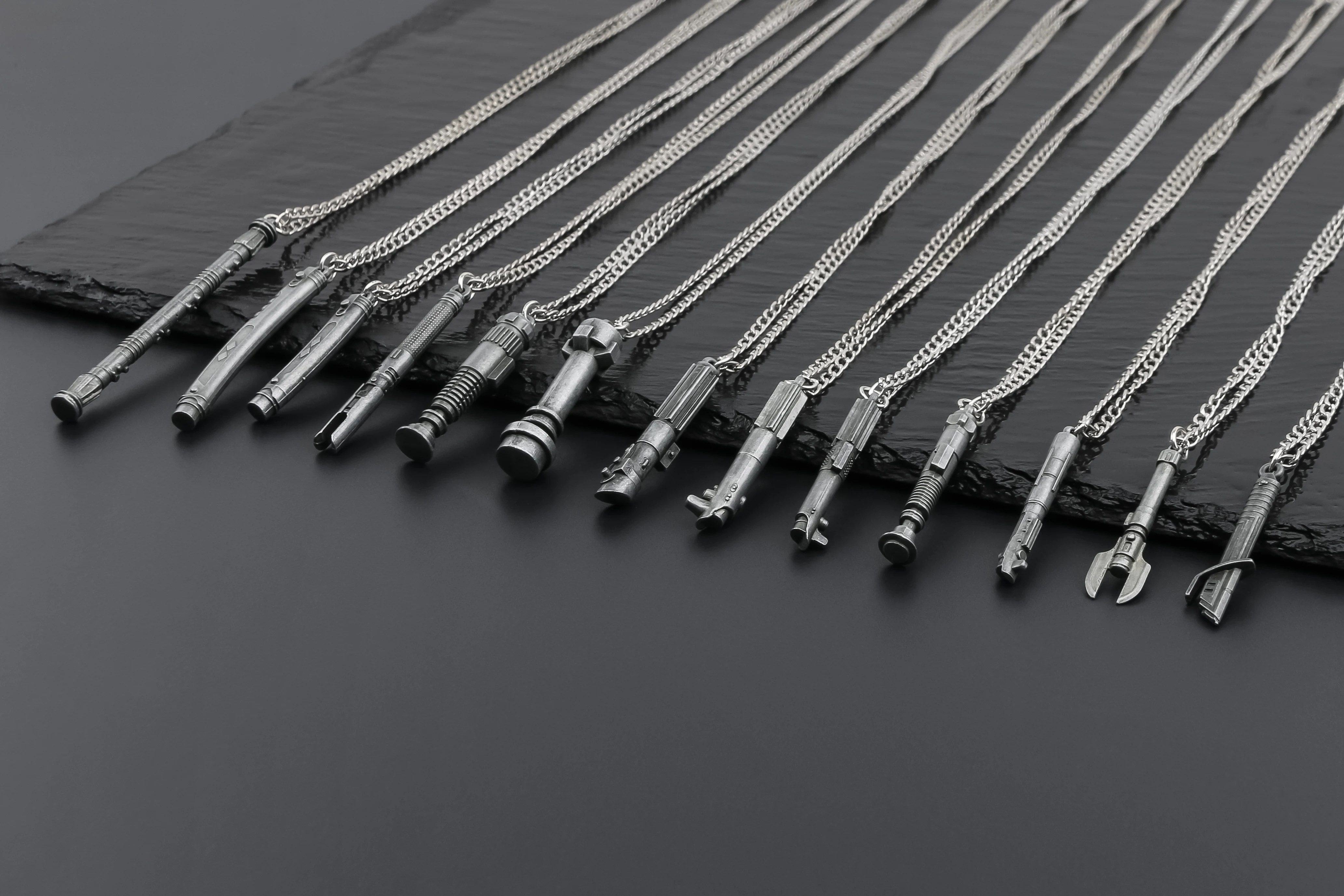 TXQSABER Mini Replica Kenobi Saber Metal Material Necklace Cosplay Accessories Ornament Jedi Collection Toys-Luke Skywalker