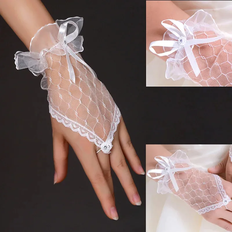 Women Lace Fingerless Gloves Solid Color White Black Red Bride Party Gloves Lady See Through Short Gloves Female Elegant Glove
