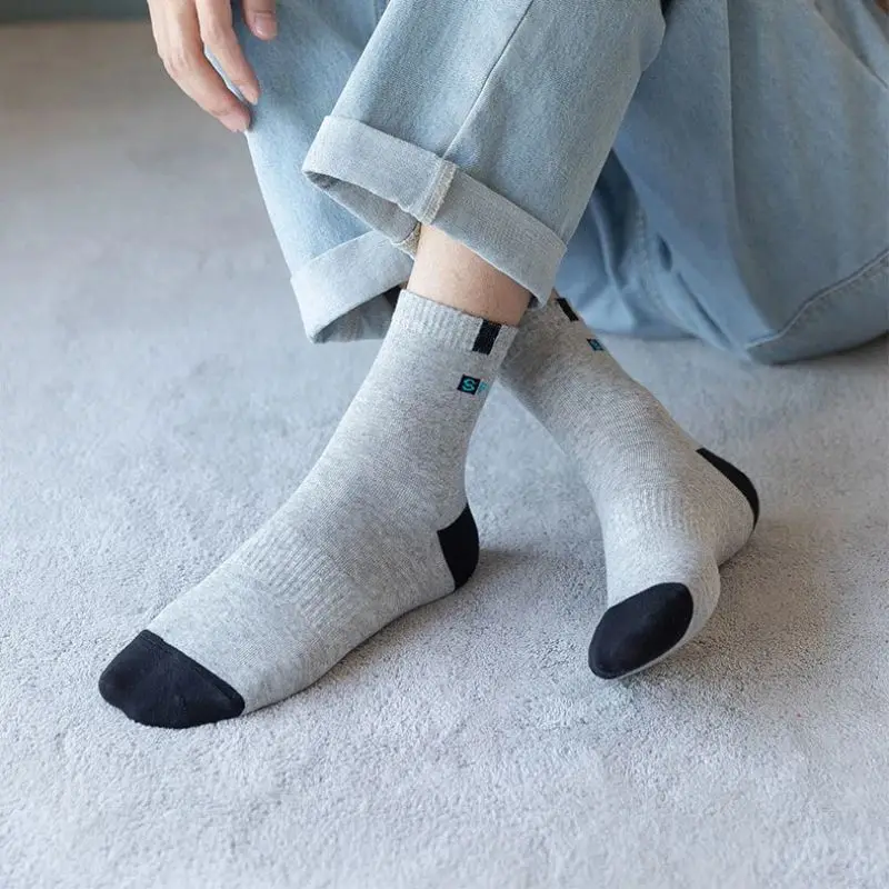 5 Pairs Cotton Sock for Men Sport Breathable Soft Letter Fashion Sneakers High Elastic Middle Tube Stocking Towel Sox Summer
