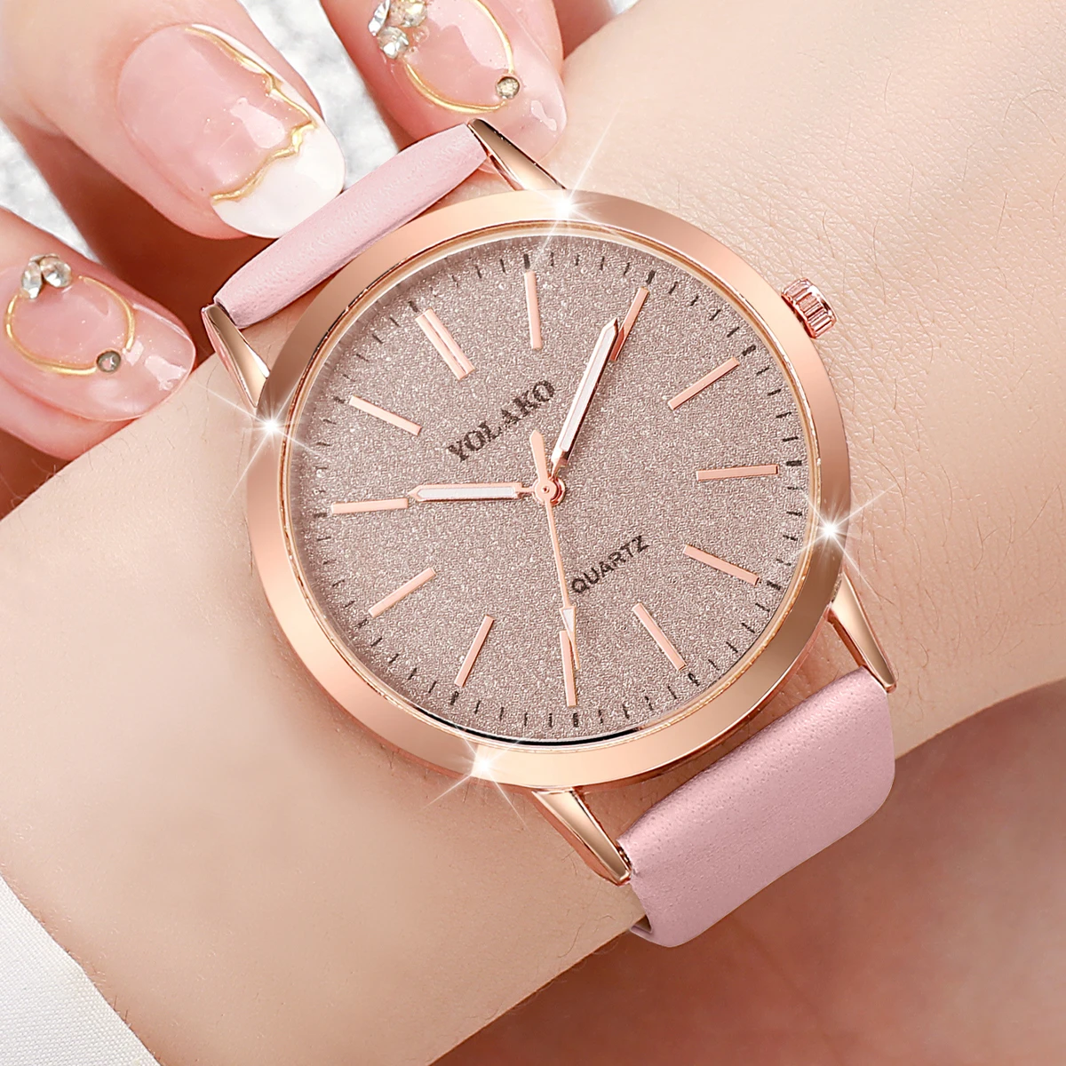 2PCS/Set Women's Watches Fashion Matting Dial Leather Band Analog Quartz Watch Set(Without Box)