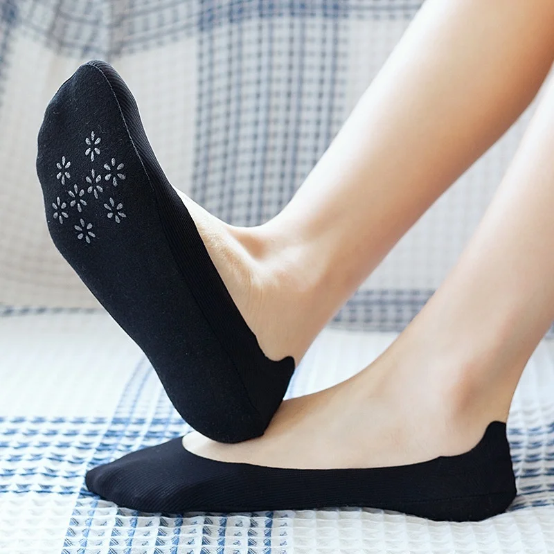 Women Summer Silicone Non-slip No Show Socks Invisible Ultra-thin Ice Silk Boat Sock Japanese JK Breathable Casual Elastic Socks