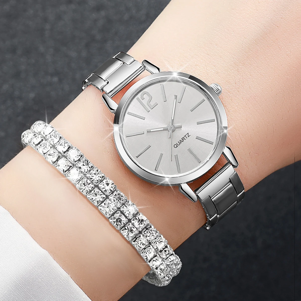 6PCS/Set Women's Watch Fashion Steel Band Quartz Watches Diamond Bracelets Set(Without Box)