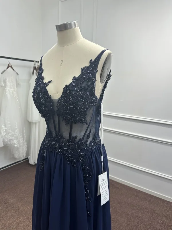 Spaghetti Straps Navy Blue A Line Evening Dresses 2025 Elegant Beaded Appliques Illusion Prom Gowns Formal Party Vestido De Gala