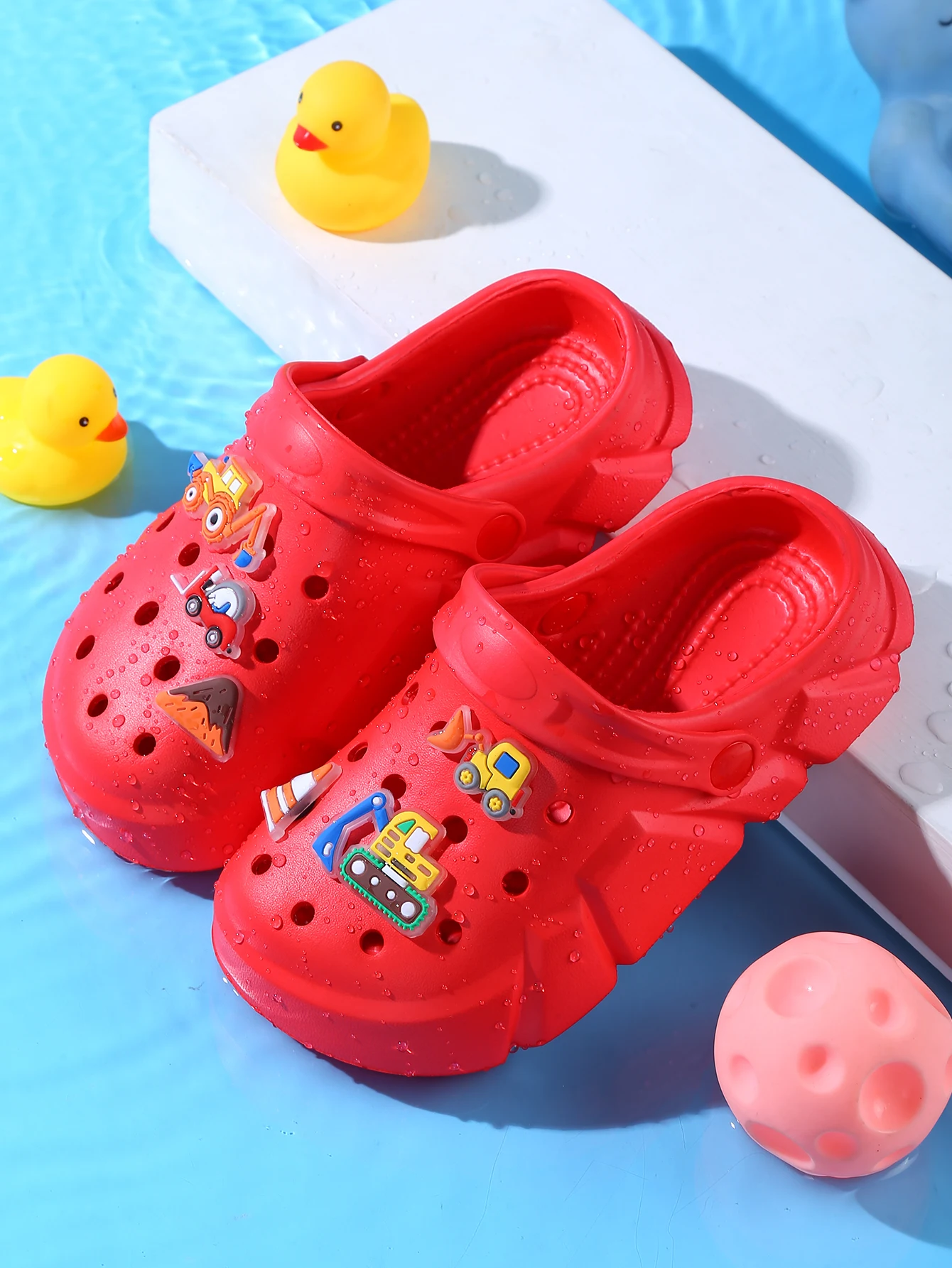 Breathable Clogs,With Cartoon Excavator Charms For Boys, Lightweight Anti Slip Clogs For Indoor Outdoor Shower Beach Pool 3057