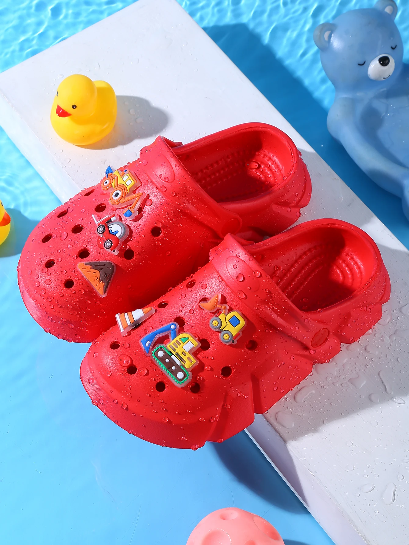Breathable Clogs,With Cartoon Excavator Charms For Boys, Lightweight Anti Slip Clogs For Indoor Outdoor Shower Beach Pool 3057