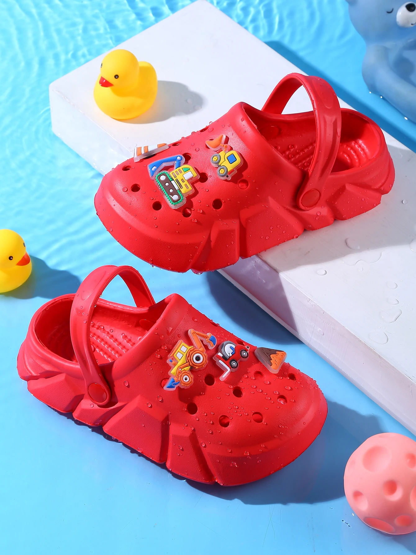 Breathable Clogs,With Cartoon Excavator Charms For Boys, Lightweight Anti Slip Clogs For Indoor Outdoor Shower Beach Pool 3057