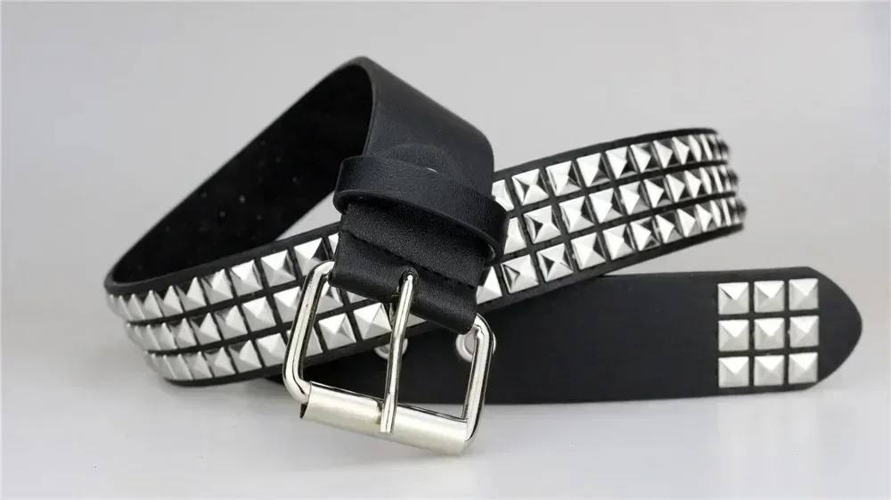 2026 New Square Bead Rivet Belt Metal Pyramid Belt Men and Women Punk Hardware Jeans Belt Y2K Belt Designer Belt Women's Belts