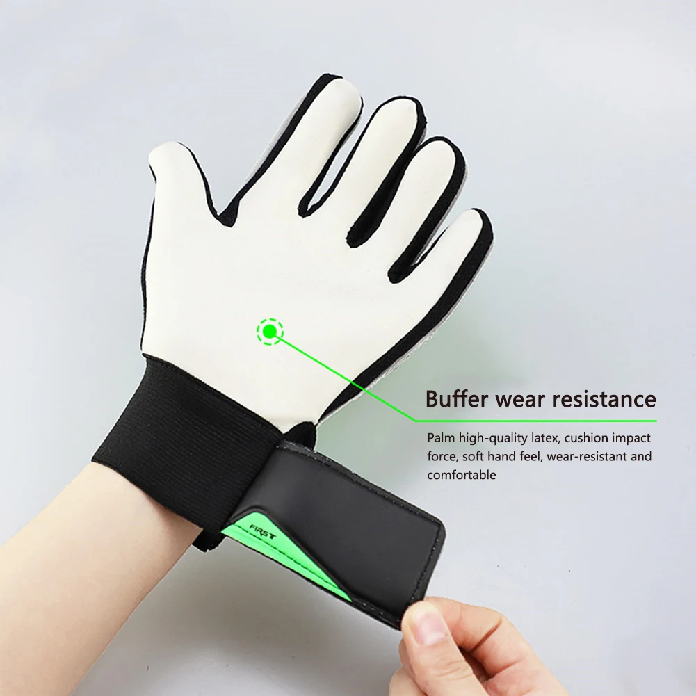 Children's Goalkeeper Gloves Anti-Collision Latex PU Goalkeeper Hand Protection Football Gloves Soccer Accessories for Kids