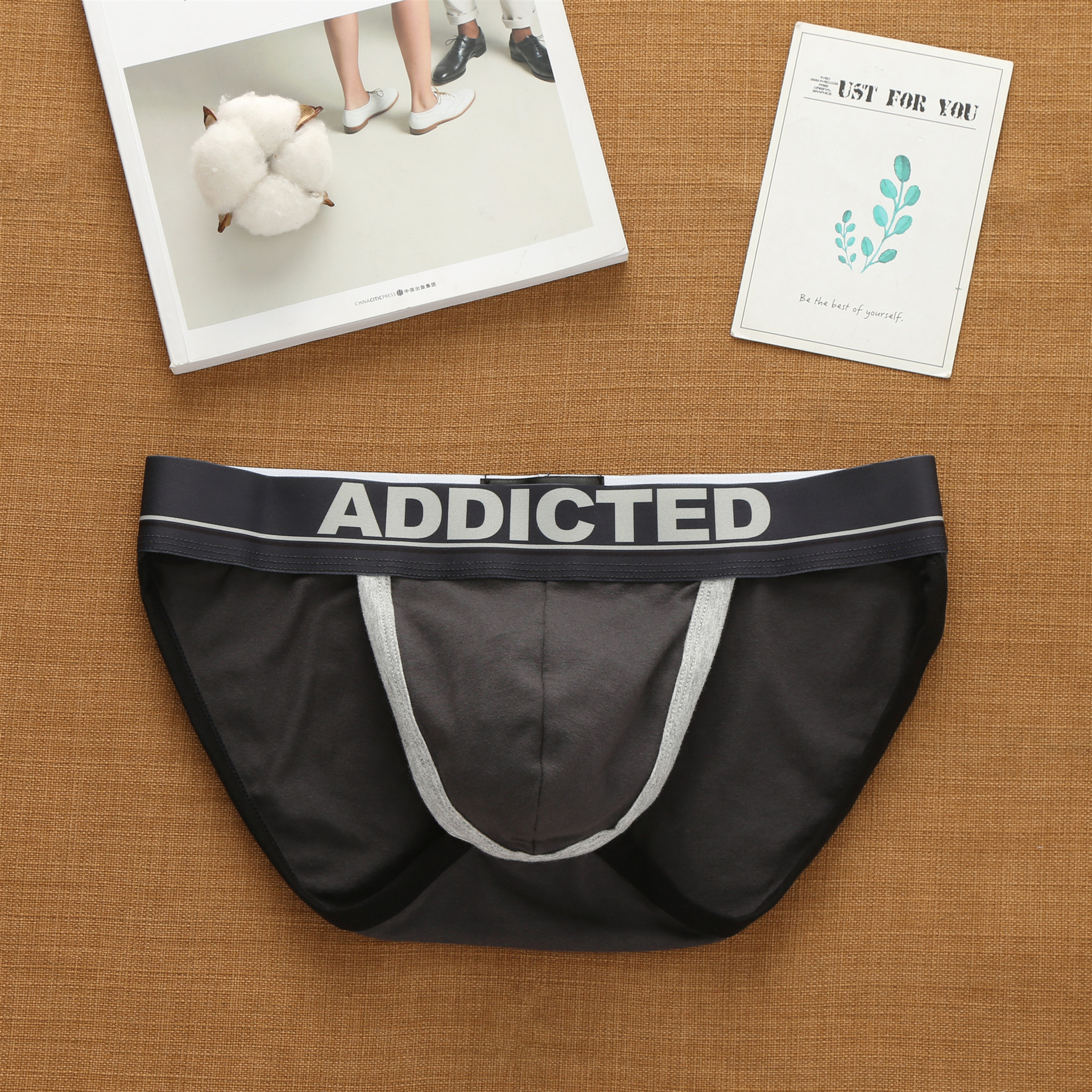 Addicted men's sexy underwear with high cross letters and low waist fashion loose cotton tide Korean briefs