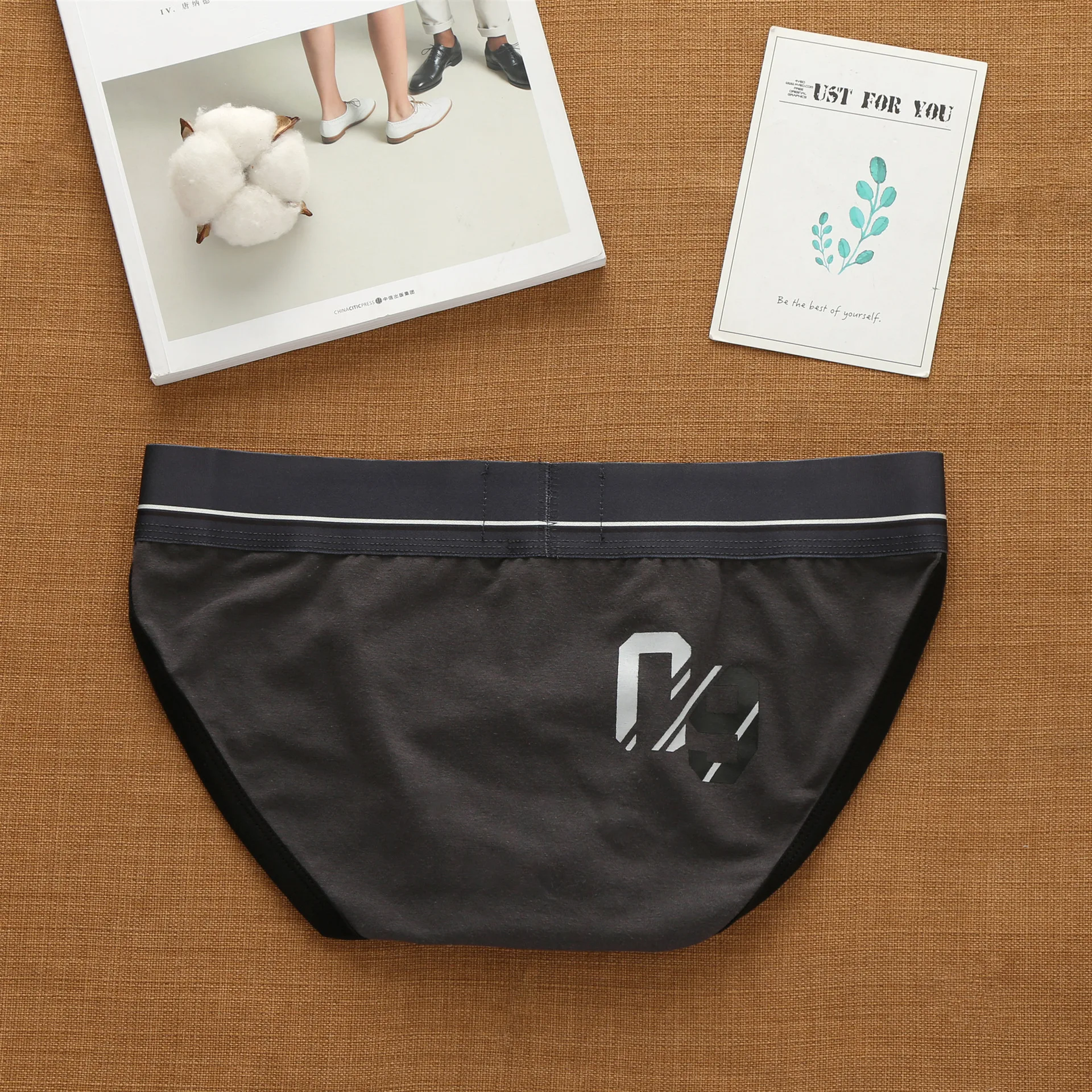 Addicted men's sexy underwear with high cross letters and low waist fashion loose cotton tide Korean briefs