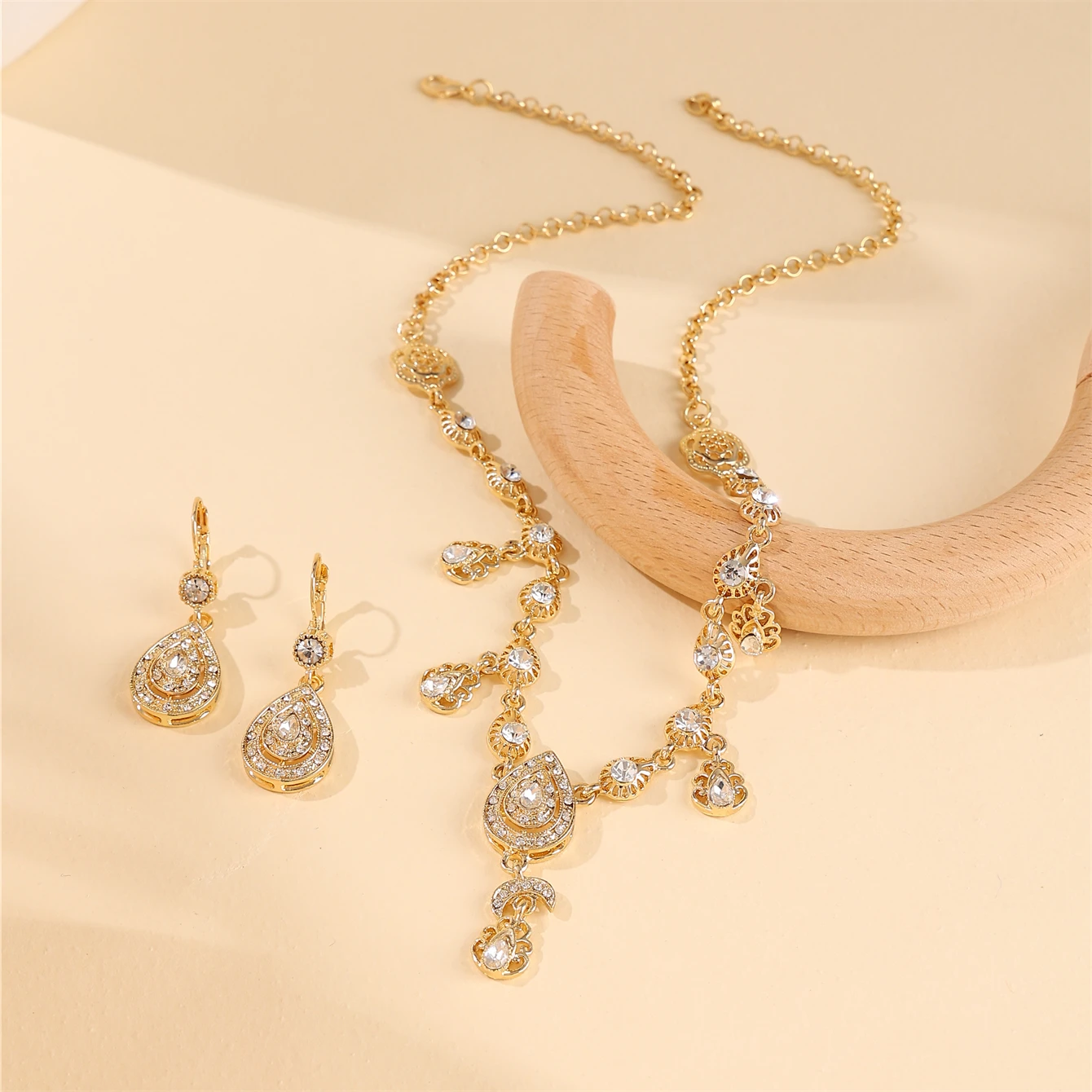 Middle Eastern Style Rhinestone Necklace Drop Earrings 2-Piece Bridal Jewelry Set