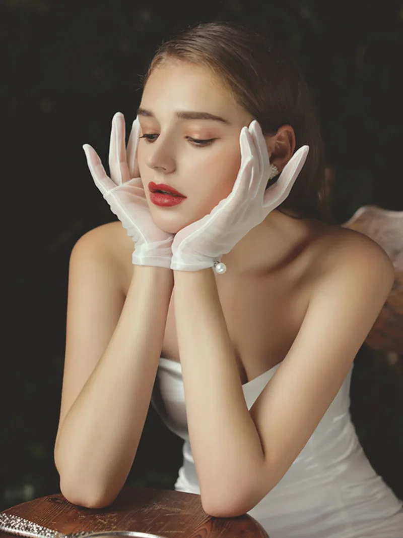 1 Pair Bride Gloves Elegant Bow Knot Pearl Pendant Short Gloves for Wedding Opera Dinner Party Elastic Satin Tea Party Gloves