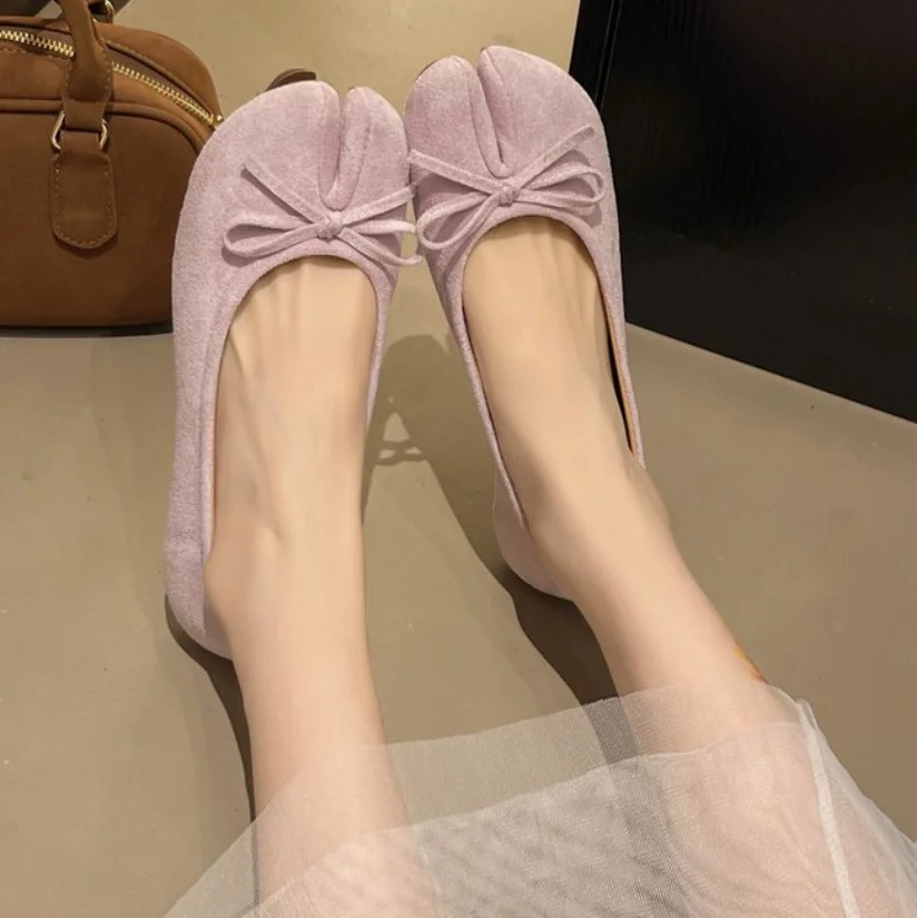 Japanese Style Tabi Ninja Shoes Women Cozy Leather Flats Split Hoof Toe Loafers Femme Mary Jeans Mocasines Ladies Ballerina Shoe