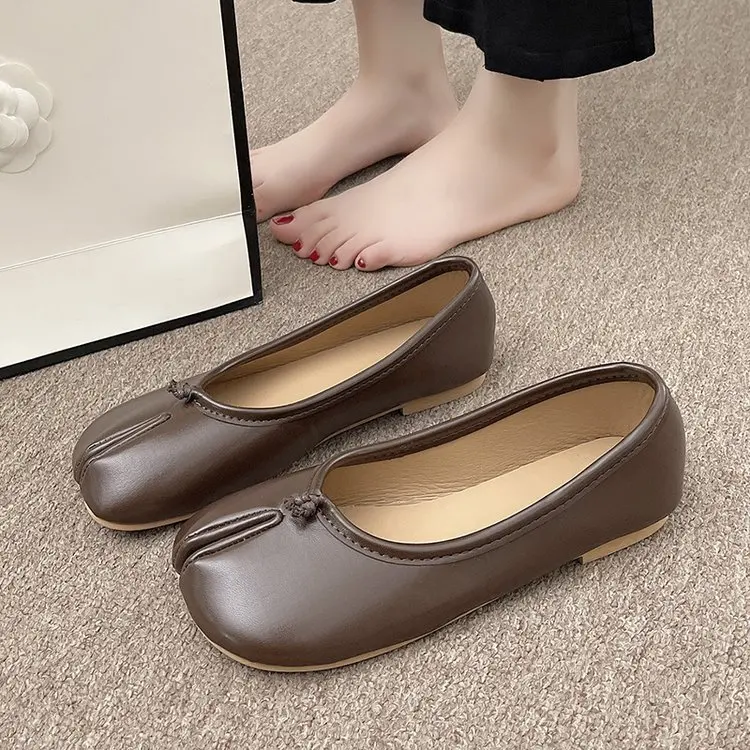 Japanese Style Tabi Ninja Shoes Women Cozy Leather Flats Split Hoof Toe Loafers Femme Mary Jeans Mocasines Ladies Ballerina Shoe