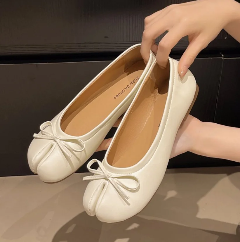 Japanese Style Tabi Ninja Shoes Women Cozy Leather Flats Split Hoof Toe Loafers Femme Mary Jeans Mocasines Ladies Ballerina Shoe