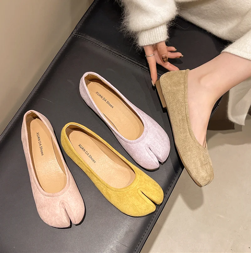 Japanese Style Tabi Ninja Shoes Women Cozy Leather Flats Split Hoof Toe Loafers Femme Mary Jeans Mocasines Ladies Ballerina Shoe