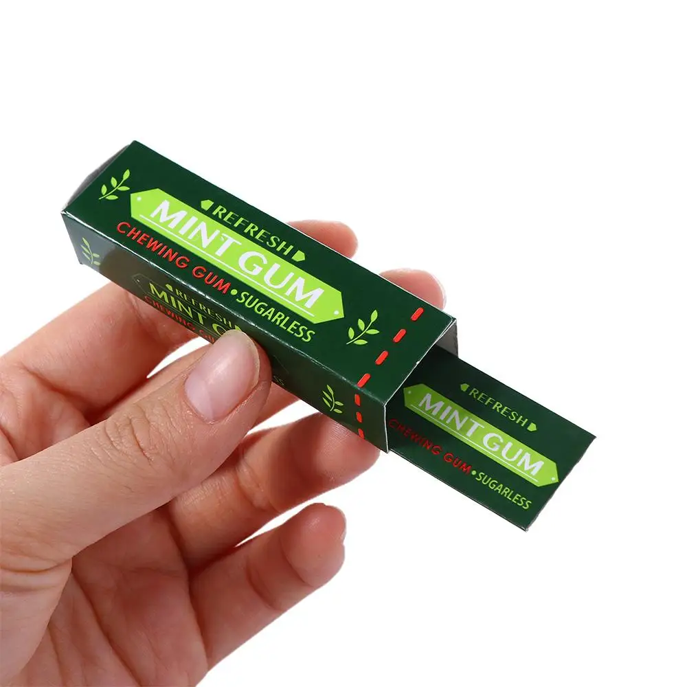 Prank Trick Toy April Fools Day Simulation Fake Chewing Gum Toy Shocking Cockroach Chewing Pull Head Spoof Toys For Children