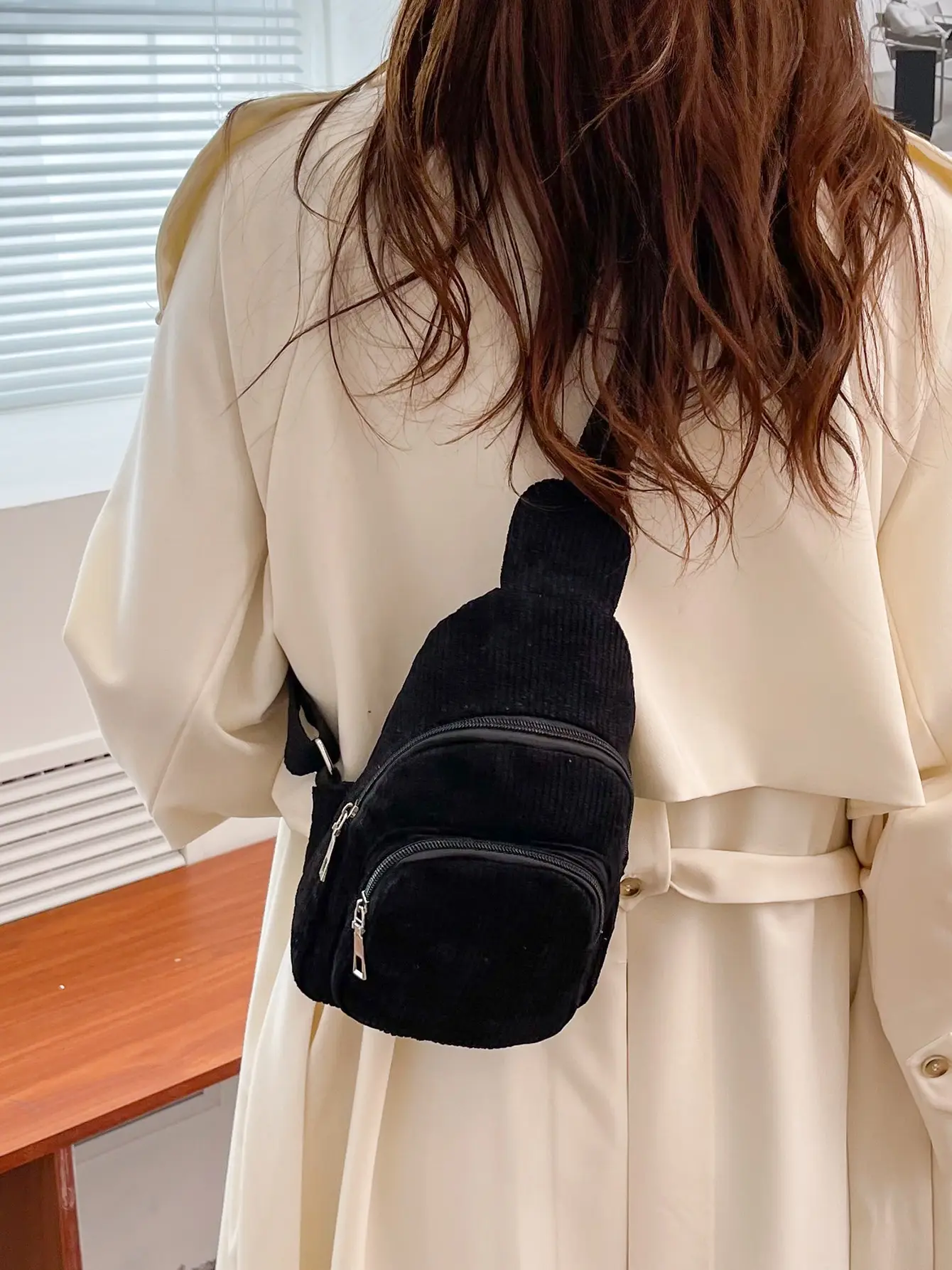 Chest bag corduroy women's chest bag casual lightweight waist bag Korean style versatile pure color extra soft crossbody small bag simple corduroy shoulder crossbody bag