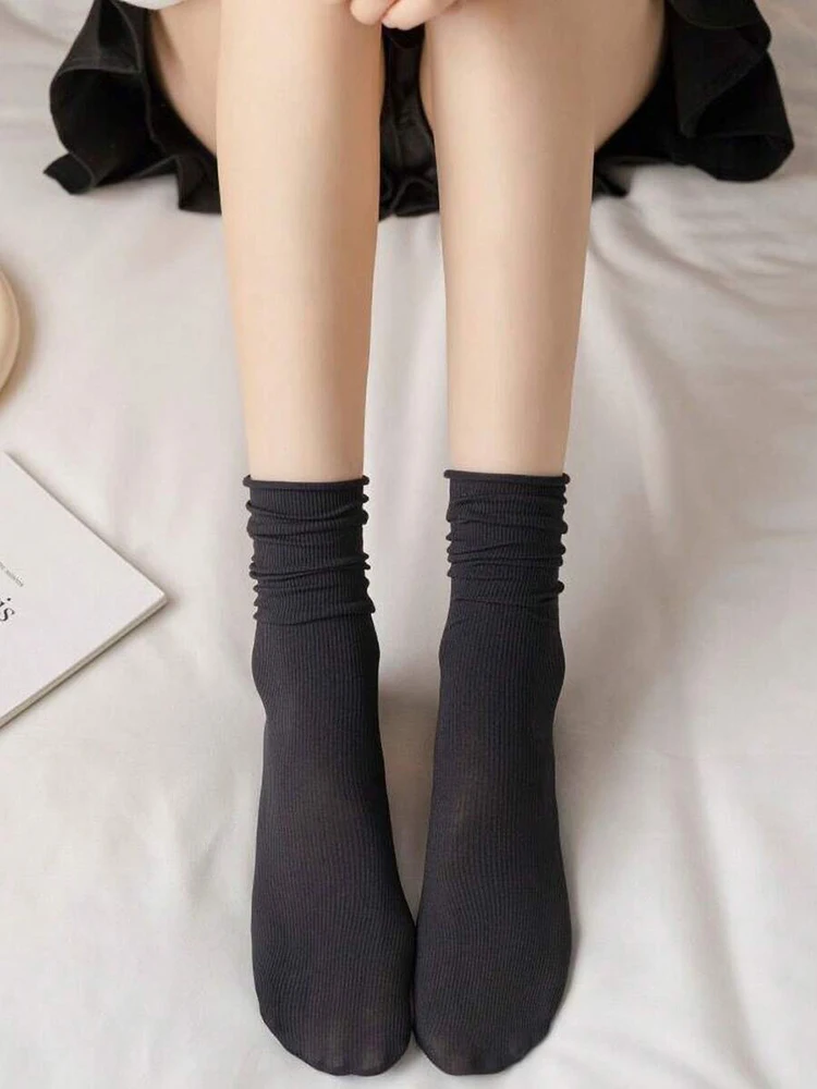 10 Pairs Women Mid Length Socks Trendy Versatile Black White Solid Colors Soft Comfortable Lightweight Breathable Casual Socks