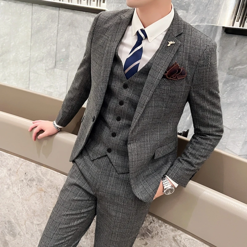 2023 Men's British Fashion Three-piece Set Slim Fit Suit Vest Trousers Ensemble Handsome Trendy All-in-one Banquet Blaze