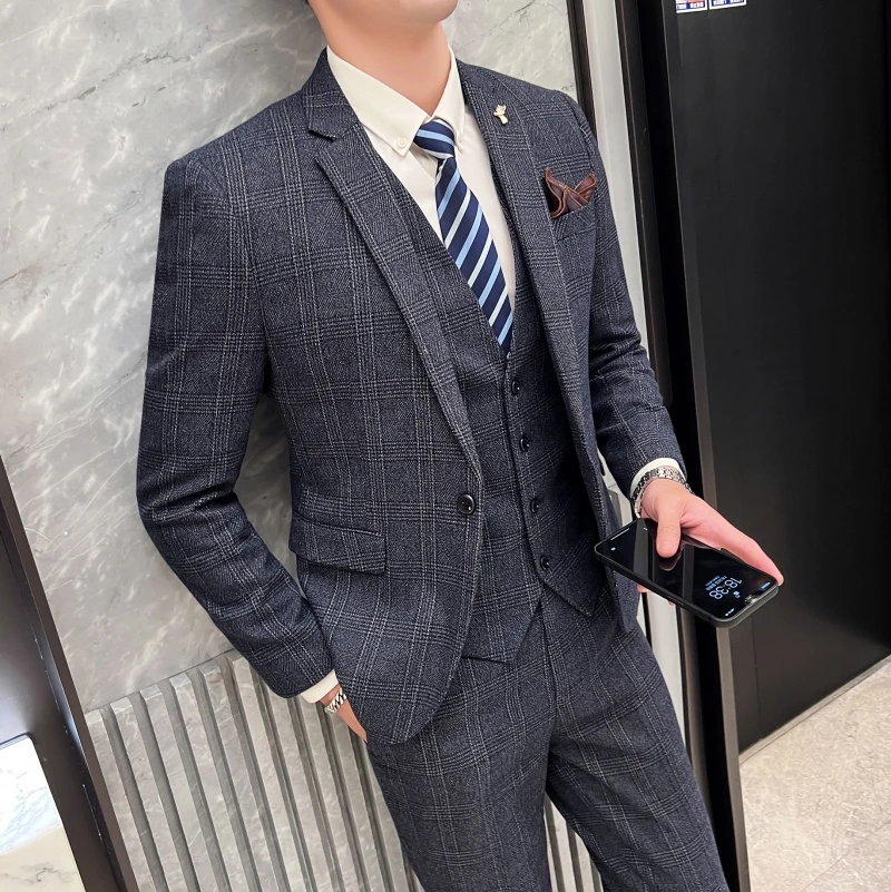 2023 Men's British Fashion Three-piece Set Slim Fit Suit Vest Trousers Ensemble Handsome Trendy All-in-one Banquet Blaze