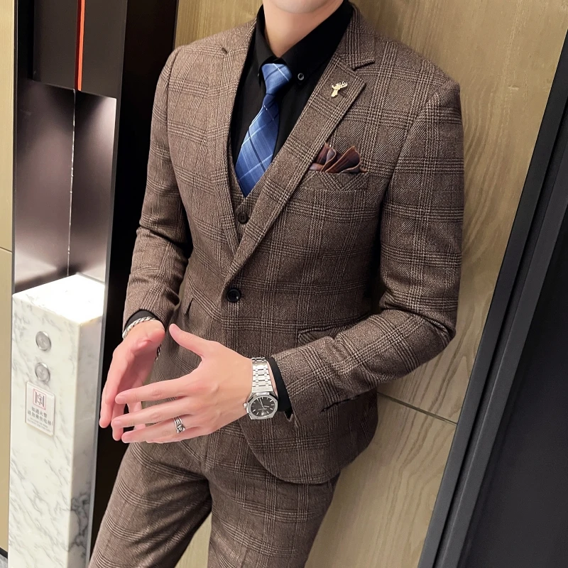 2023 Men's British Fashion Three-piece Set Slim Fit Suit Vest Trousers Ensemble Handsome Trendy All-in-one Banquet Blaze