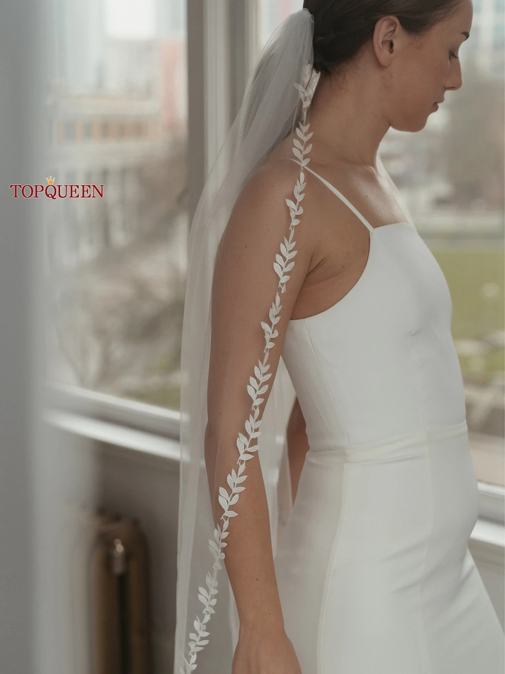 TOPQUEEN V129 Wedding Veil Lace Edge Bridal Veils 3M White Ivory Wedding Veil Thin Scallop Lace Trim Cathedral Mantilla Veu