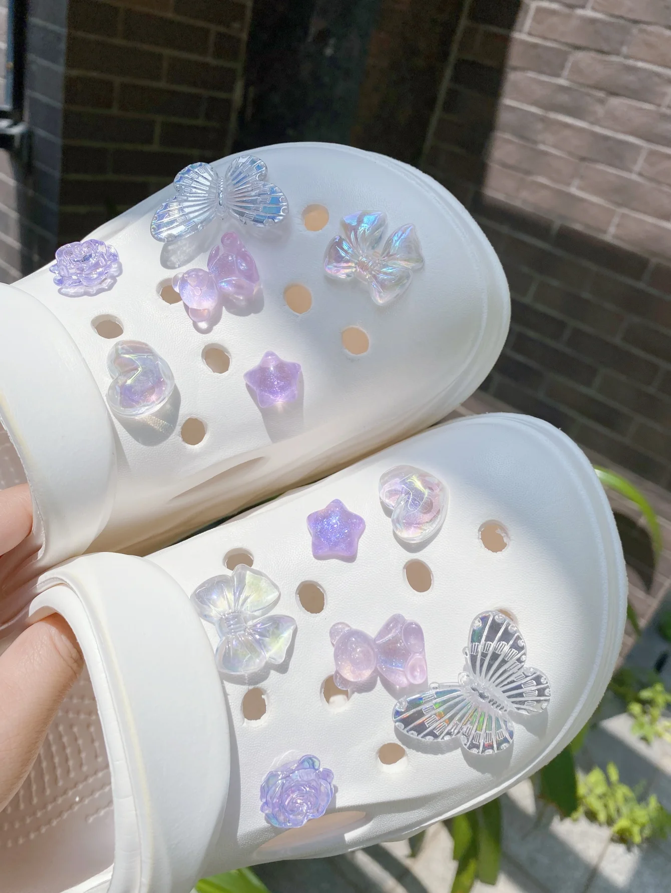 12 cute style transparent purple Bear garden shoes Shoe accessories DIY shoe flower, women's beach shoes decorative buckle